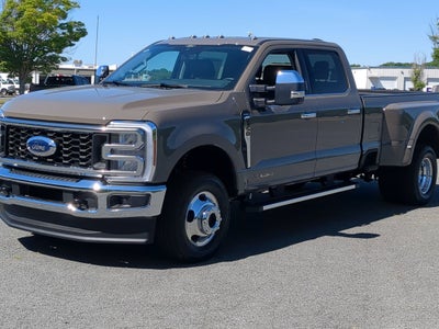 2026 Ford Super Duty F-350 DRW LARIAT