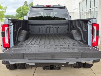 2026 Ford Super Duty F-350 DRW Platinum