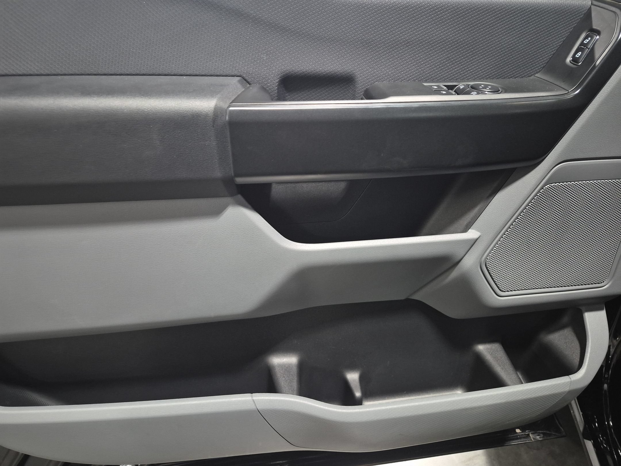 2024 Ford F-150 Saleen White Label
