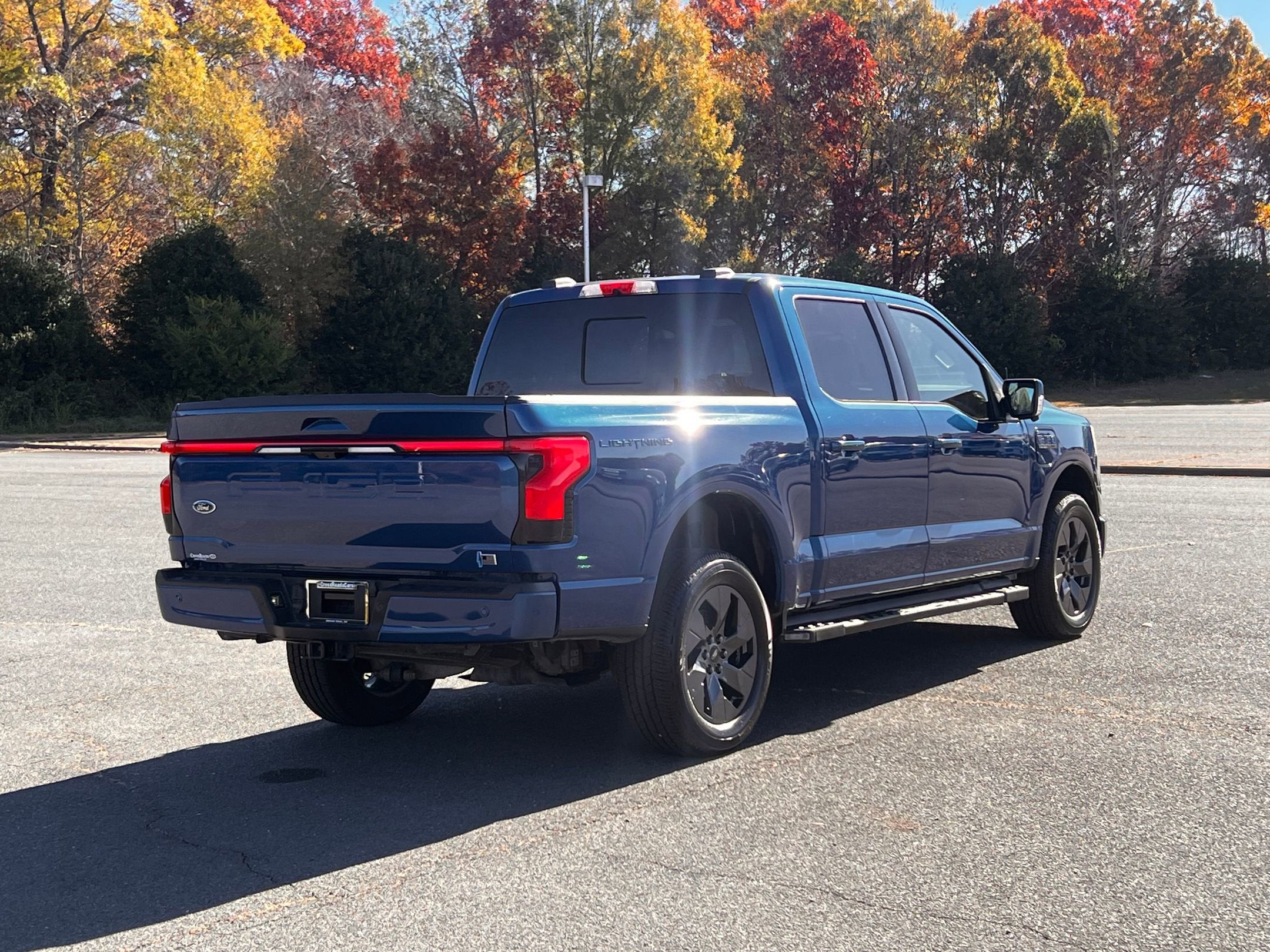 2022 Ford F-150 Lightning LARIAT
