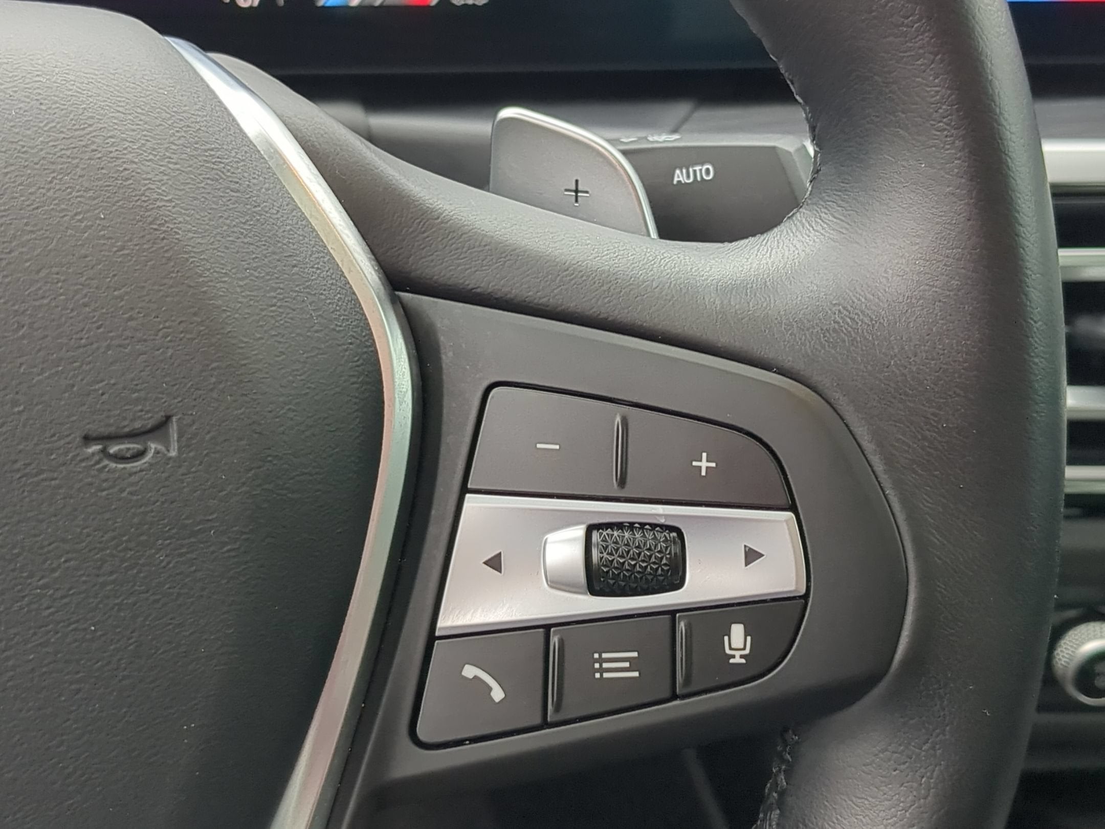 2024 BMW 3 Series 330i