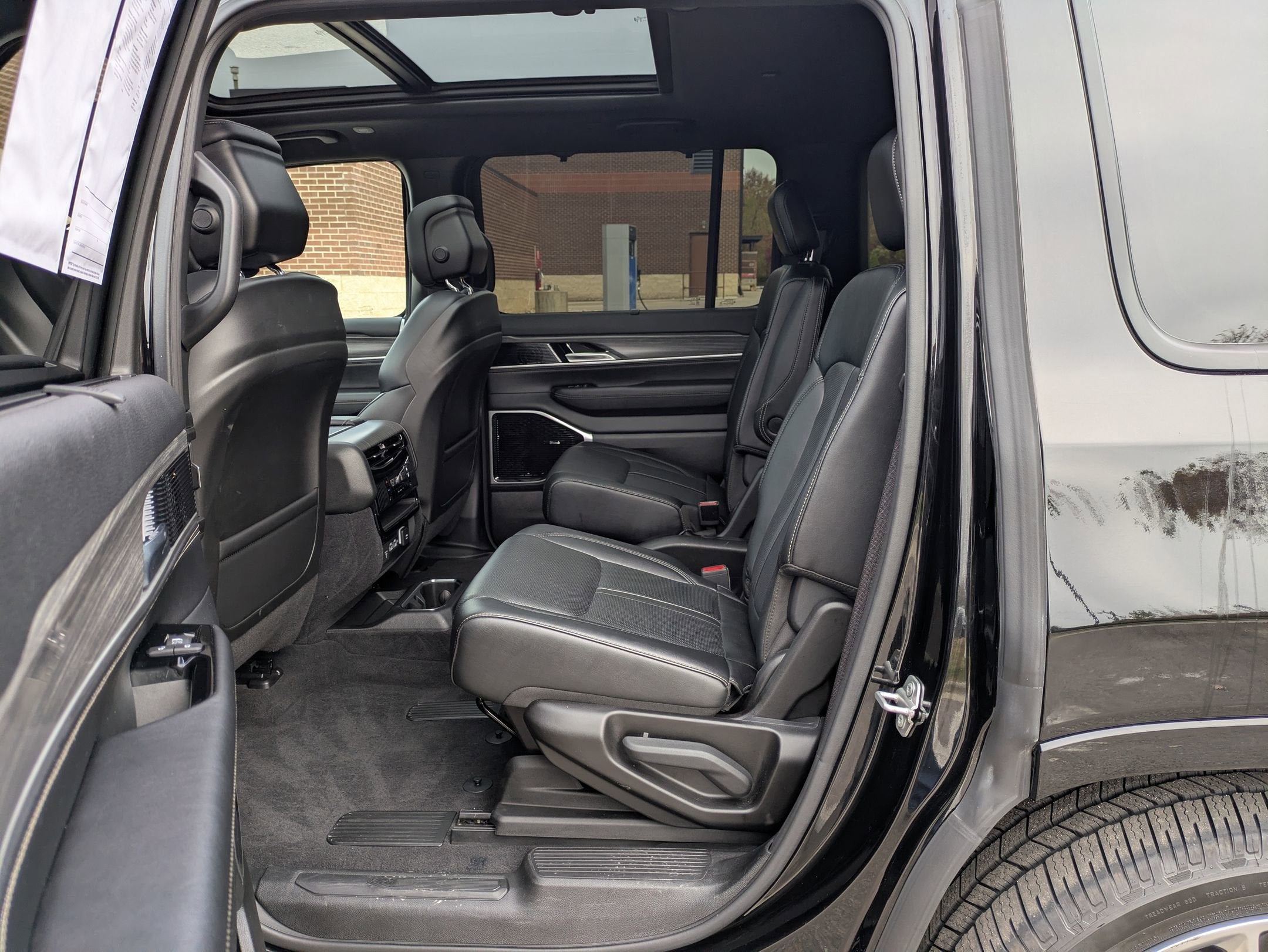 2024 Jeep Wagoneer Series III