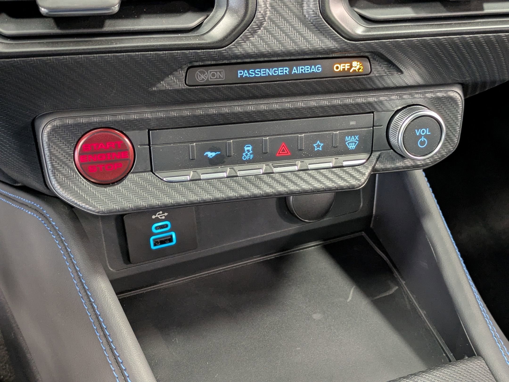 2026 Ford Mustang Dark Horse