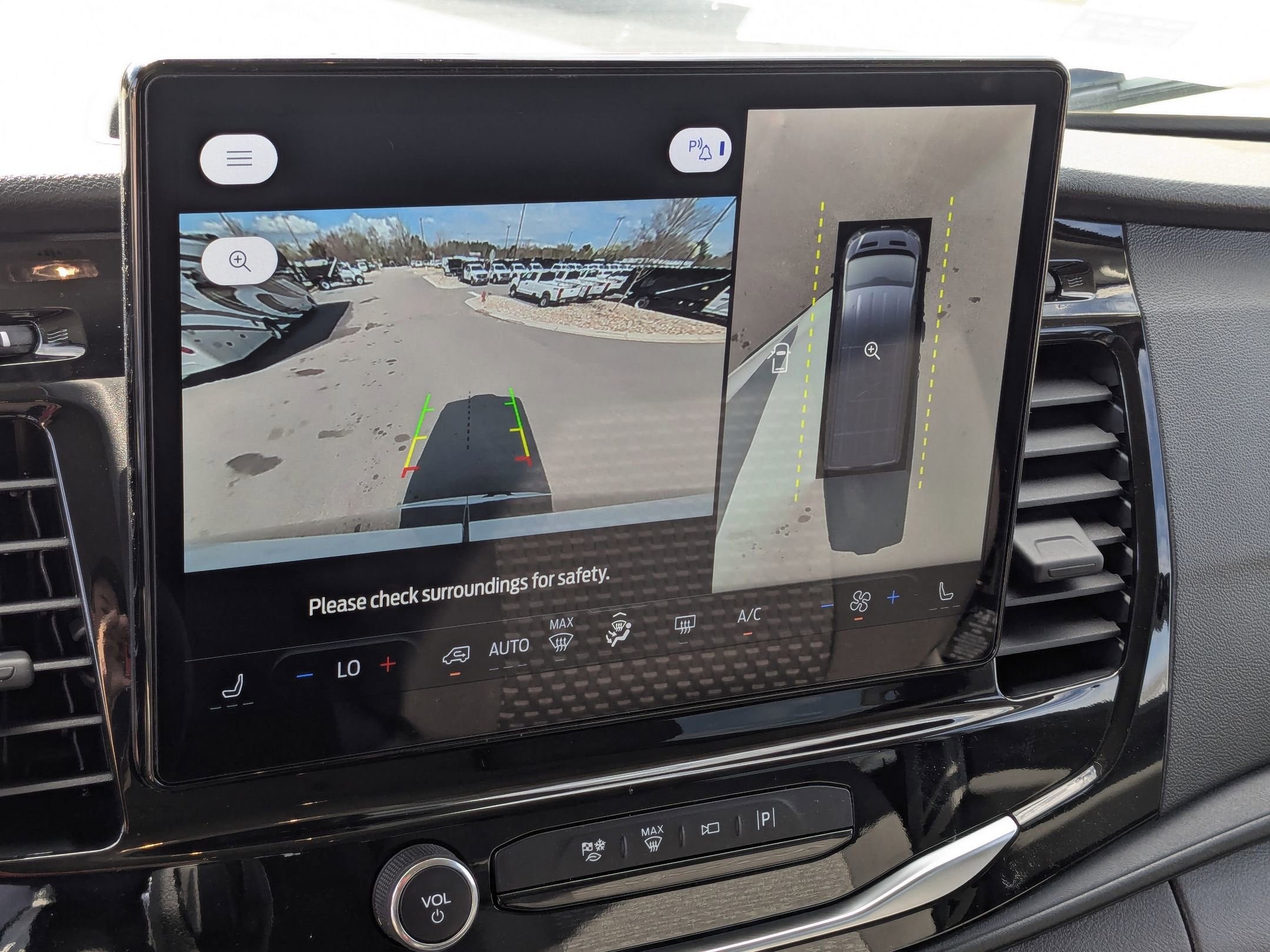 2026 Ford Transit Passenger Wagon XLT