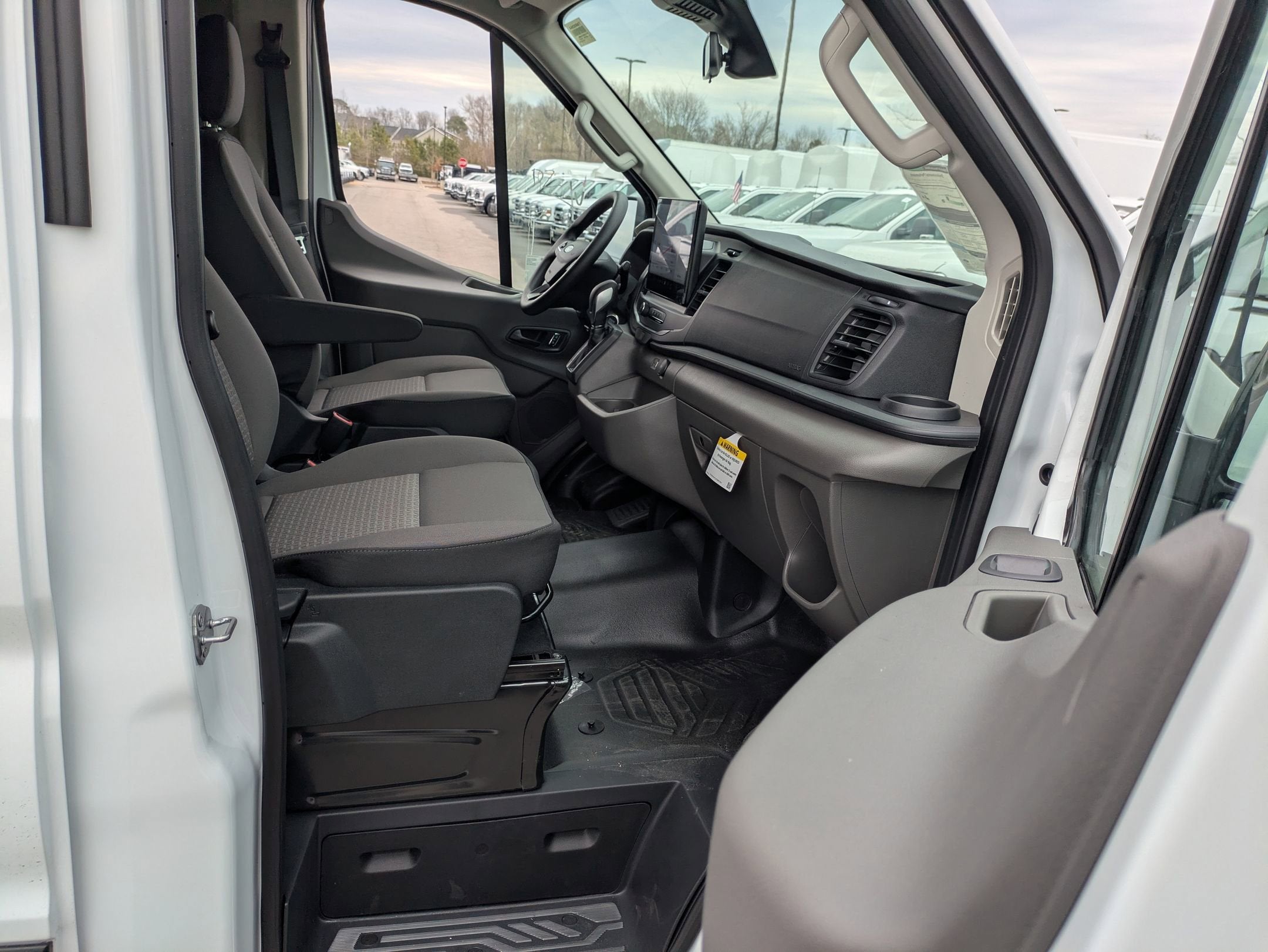 2026 Ford Transit Passenger Wagon XL