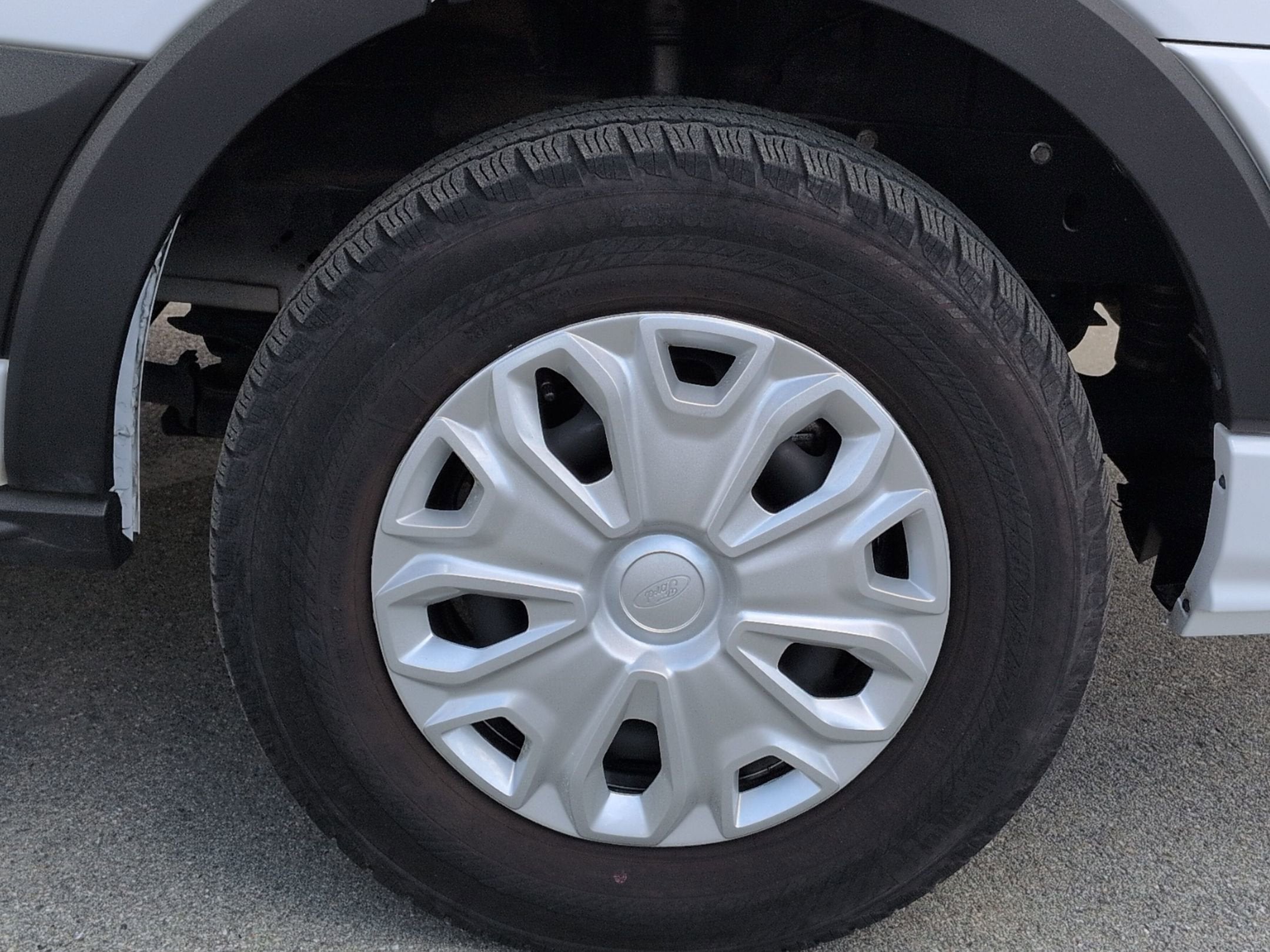 2024 Ford Transit Passenger Wagon XLT