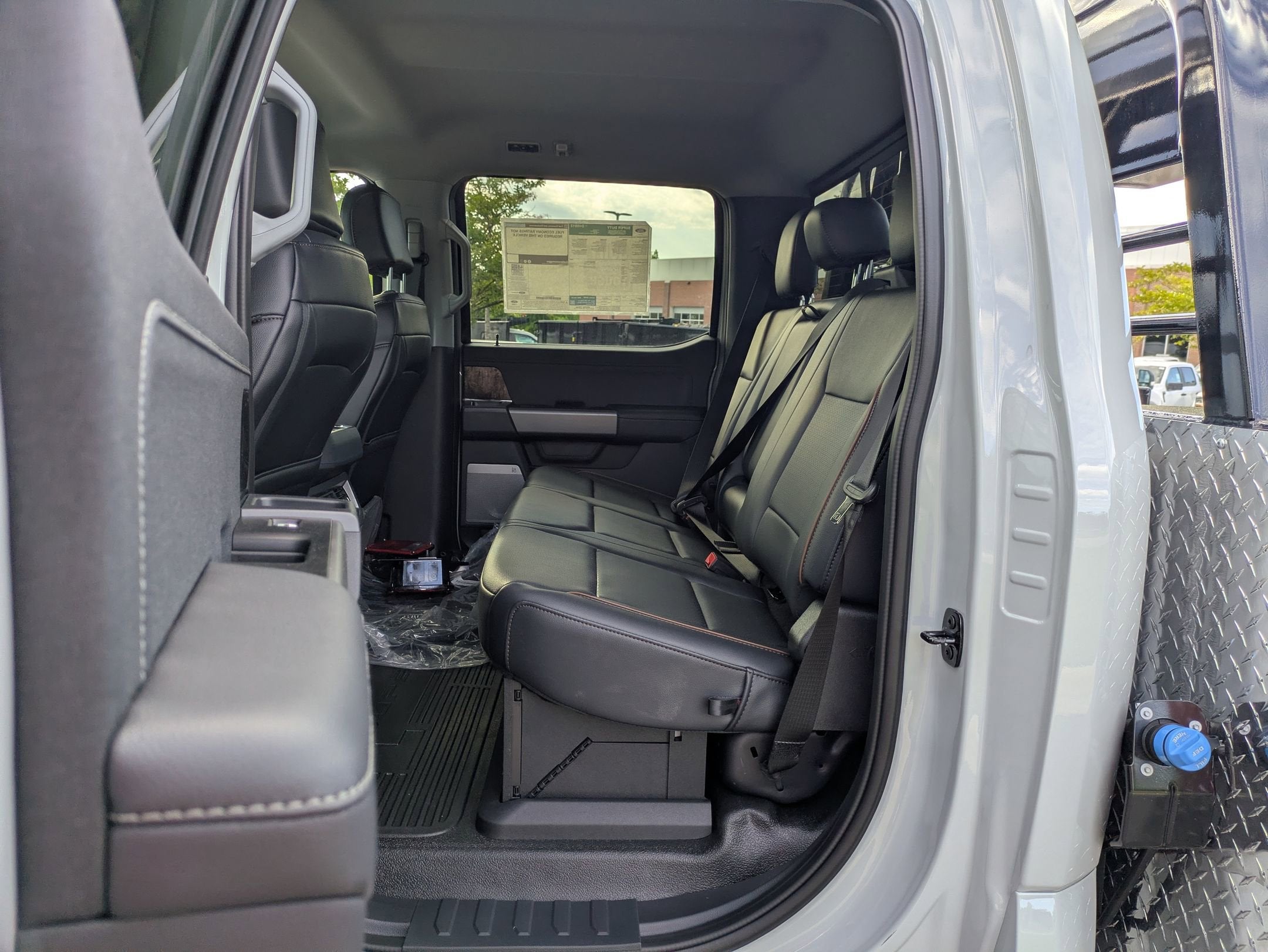 2026 Ford Super Duty F-450 DRW LARIAT