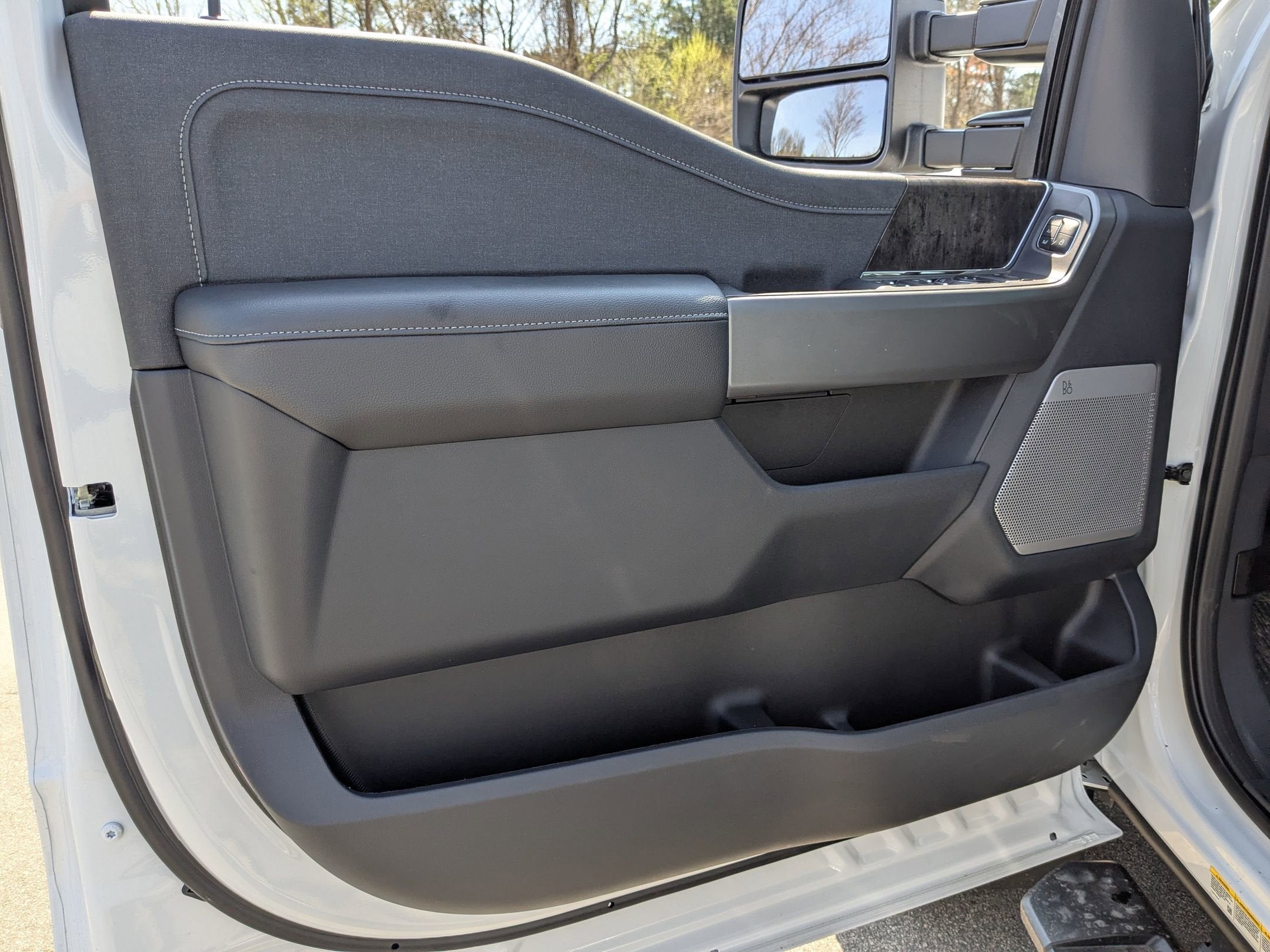 2026 Ford Super Duty F-450 DRW LARIAT