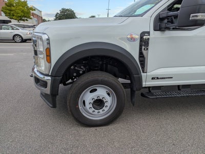 2025 Ford Super Duty F-550 DRW XL