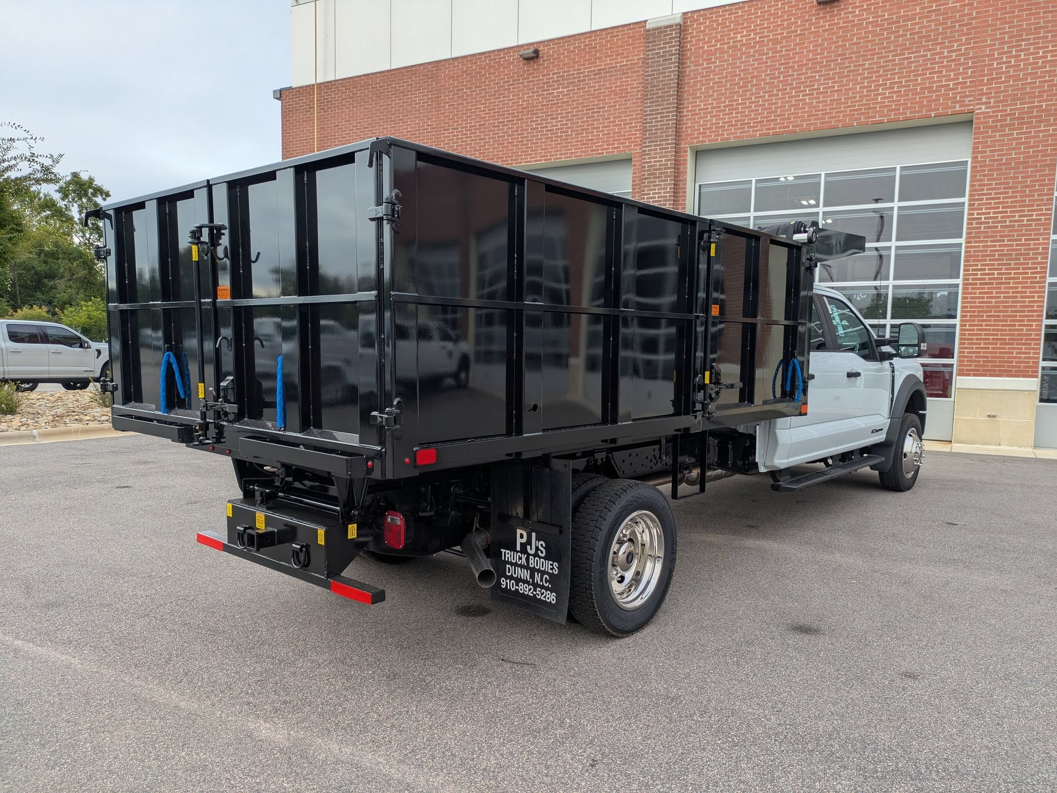 2026 Ford Super Duty F-550 DRW XL