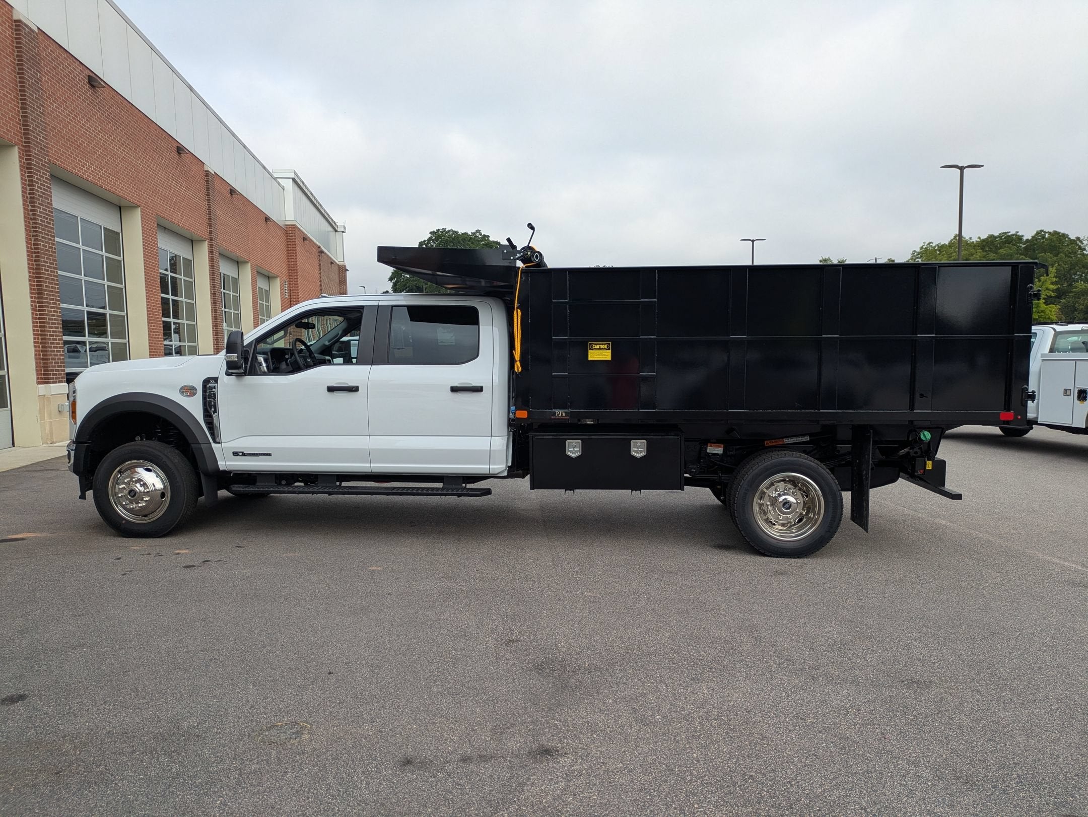 2026 Ford Super Duty F-550 DRW XL