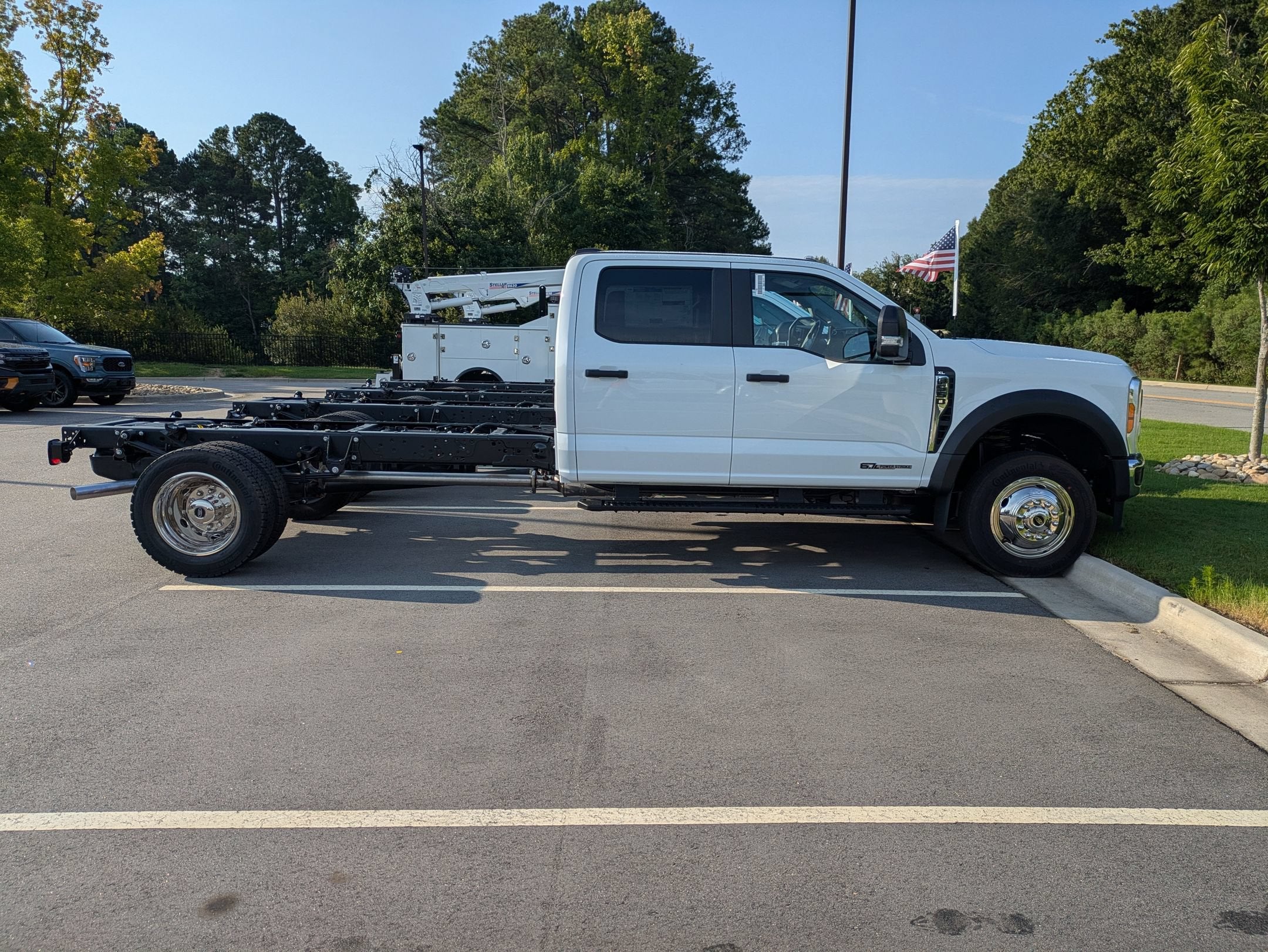 2026 Ford Super Duty F-550 DRW XL