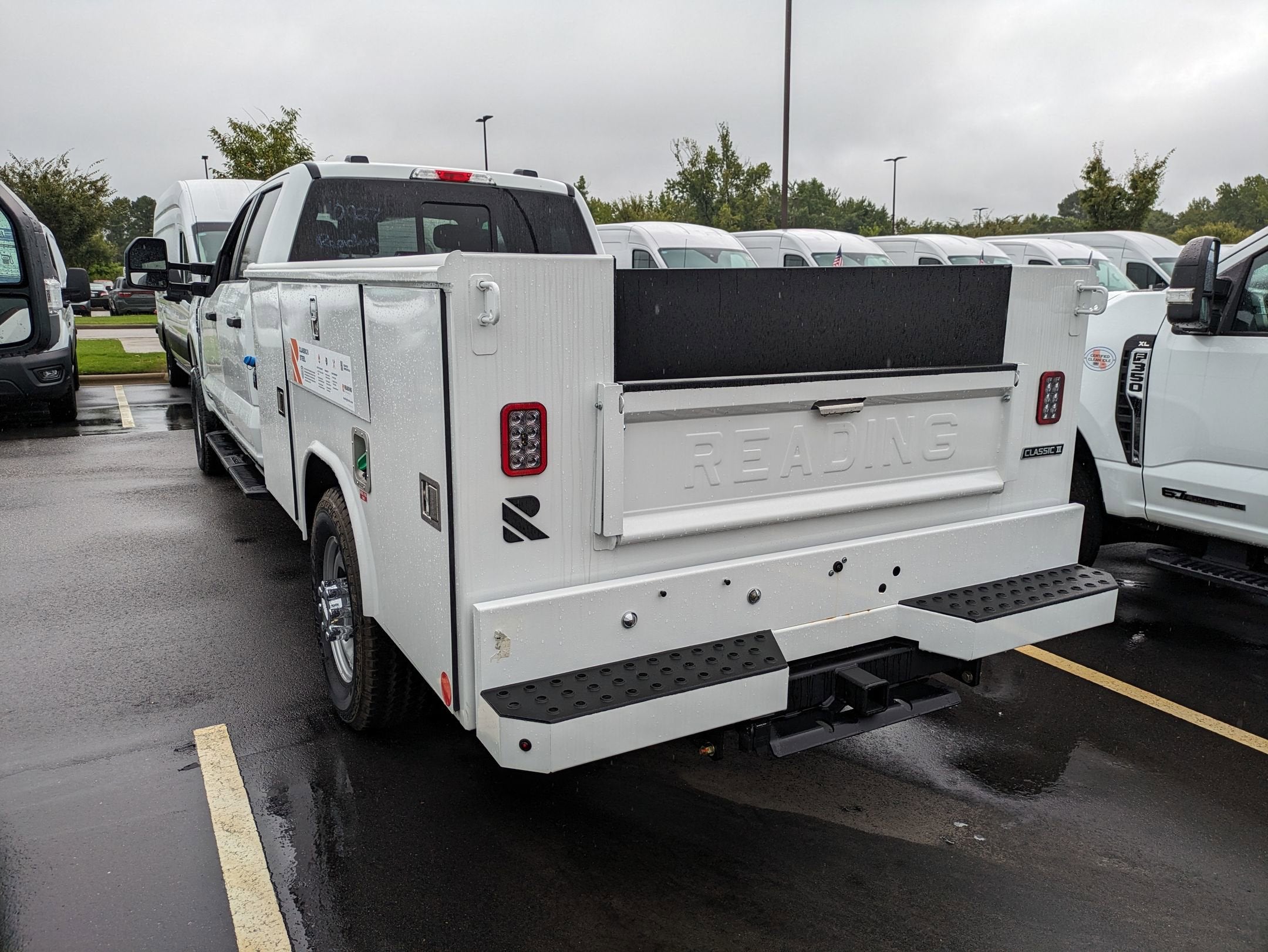 2025 Ford Super Duty F-350 SRW XL