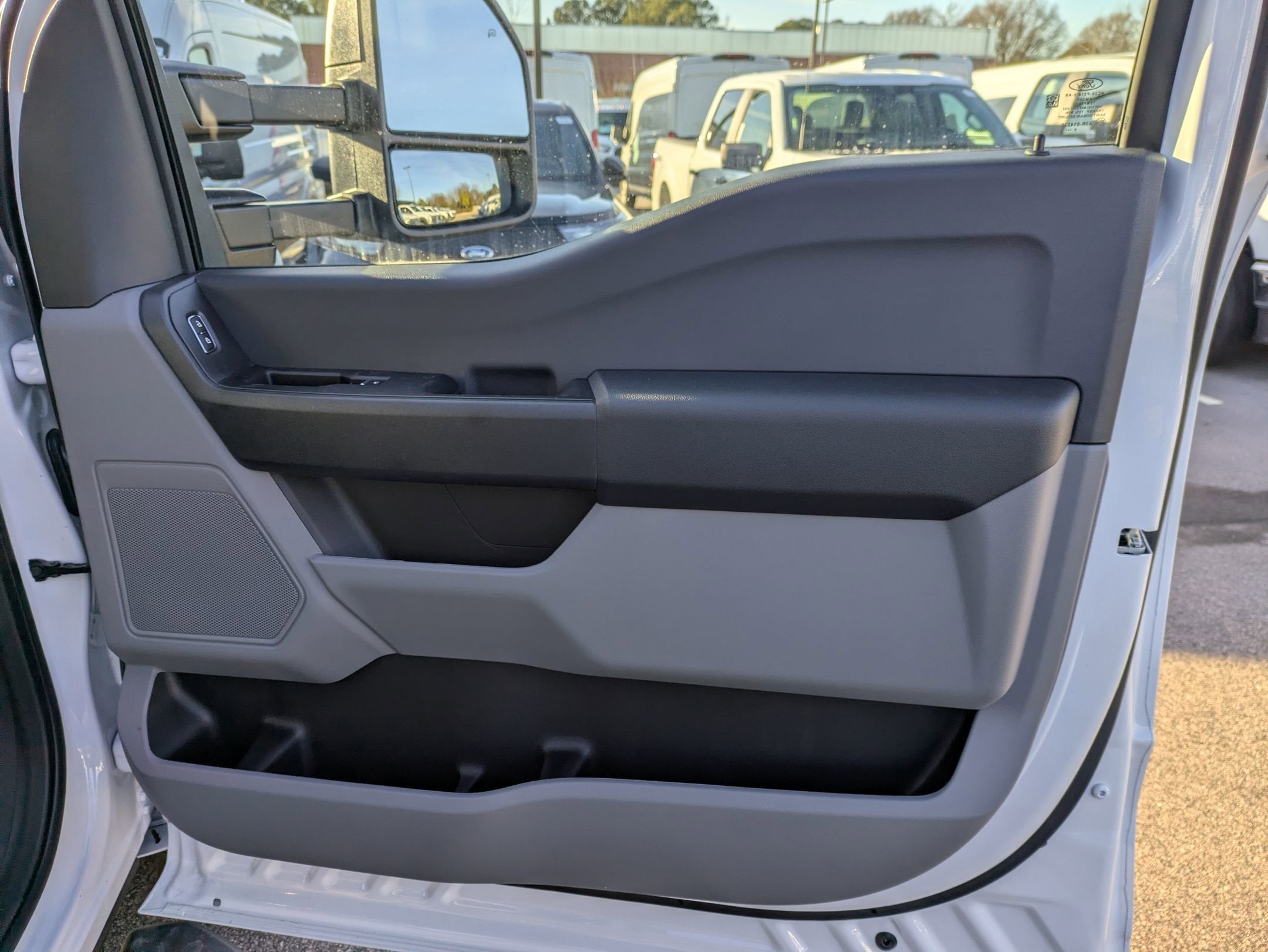 2026 Ford Super Duty F-350 DRW XL