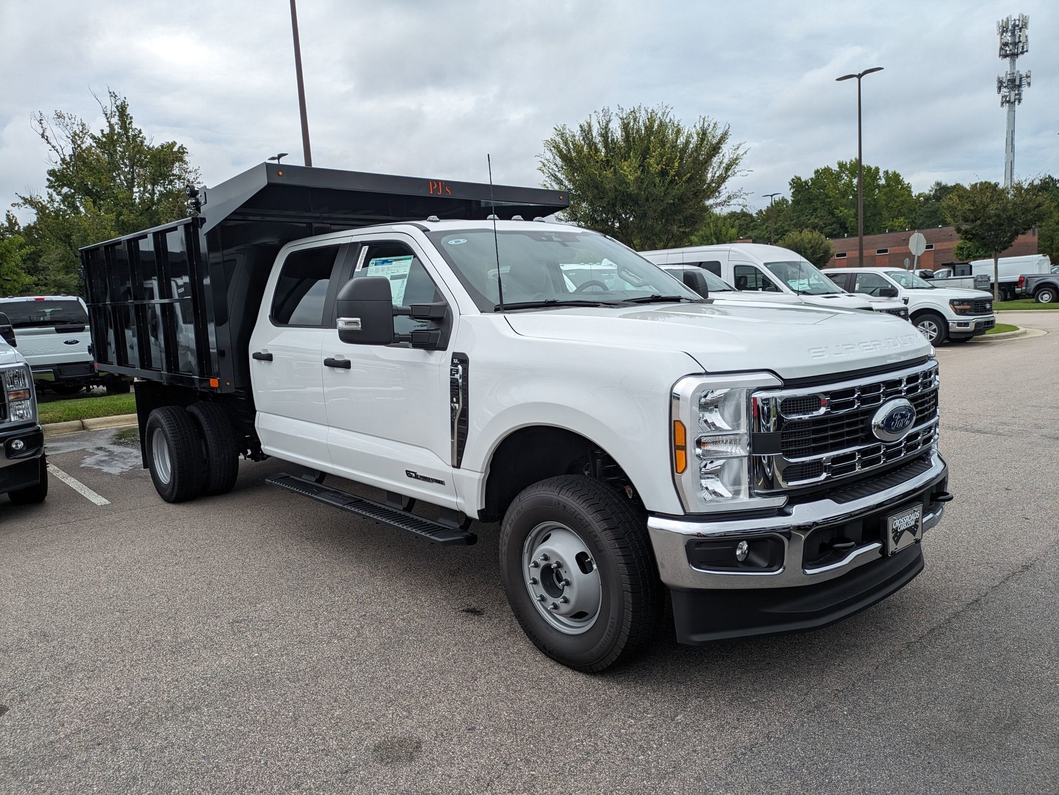 2025 Ford Super Duty F-350 DRW XL