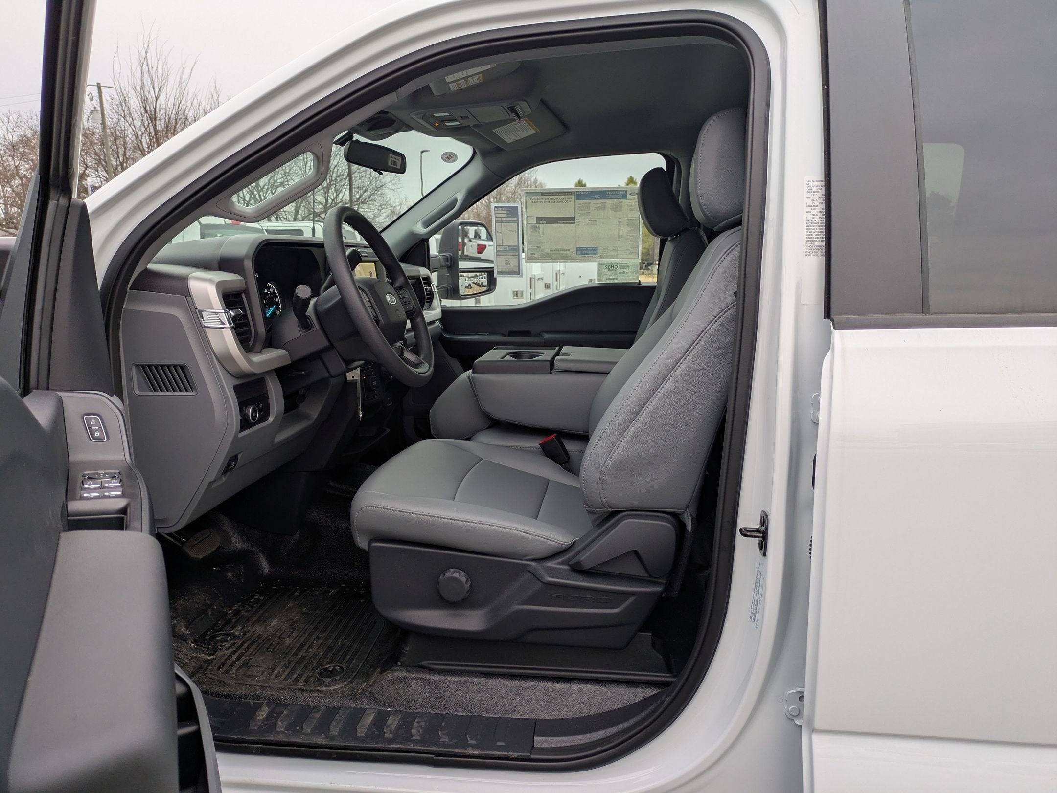 2026 Ford Super Duty F-350 DRW XL