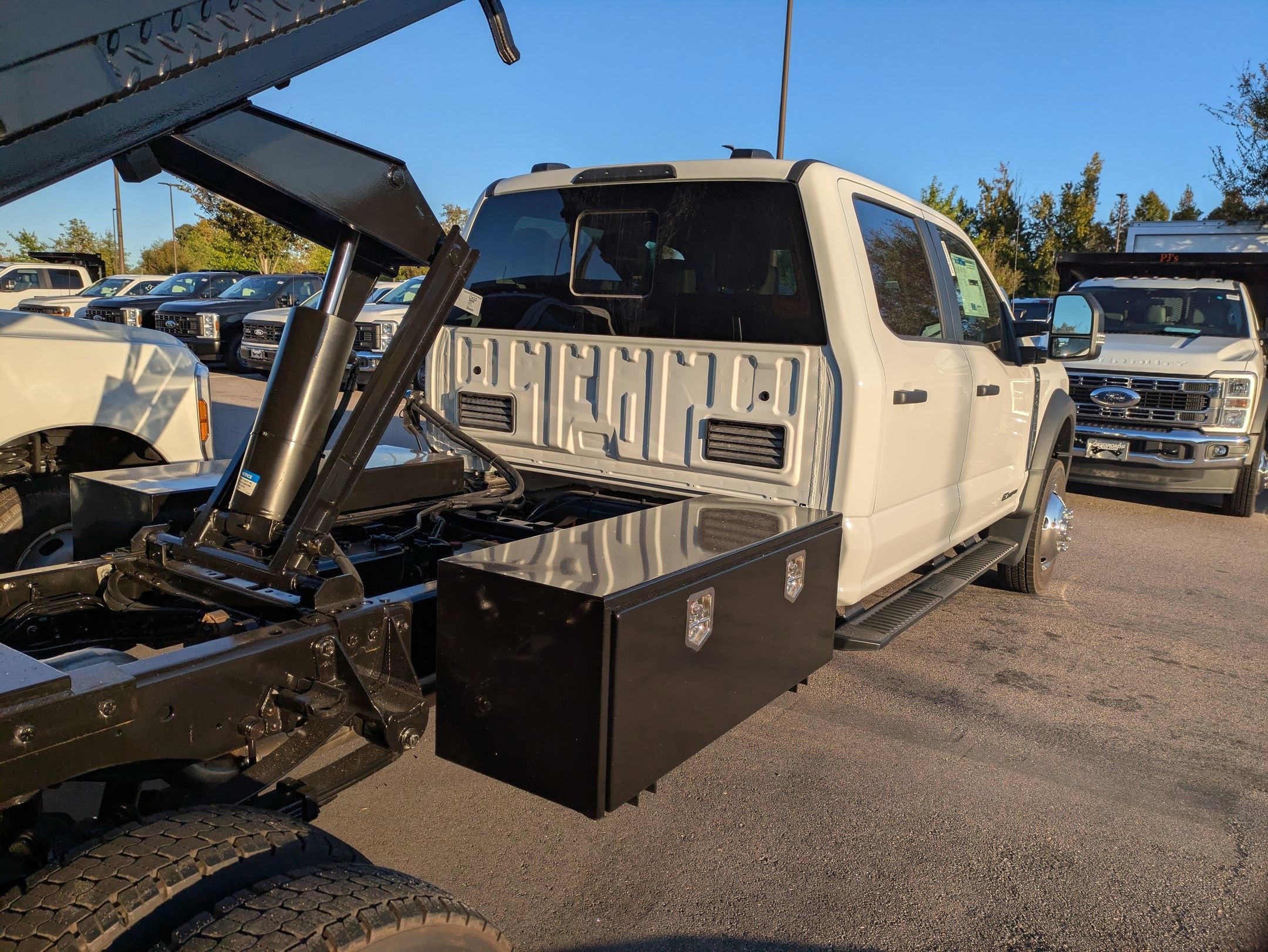 2025 Ford Super Duty F-450 DRW XL