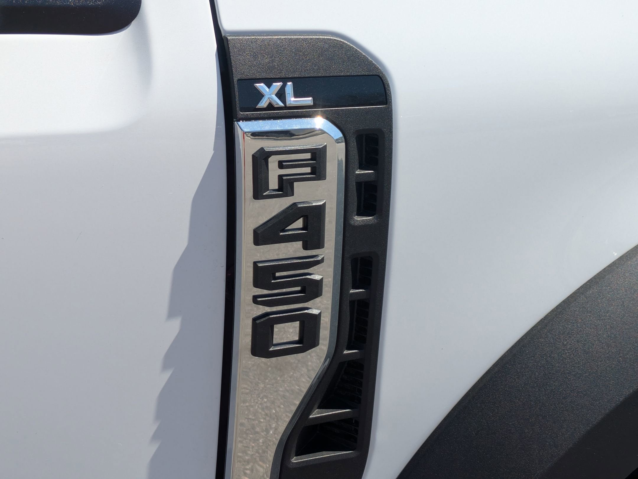 2026 Ford Super Duty F-450 DRW XL