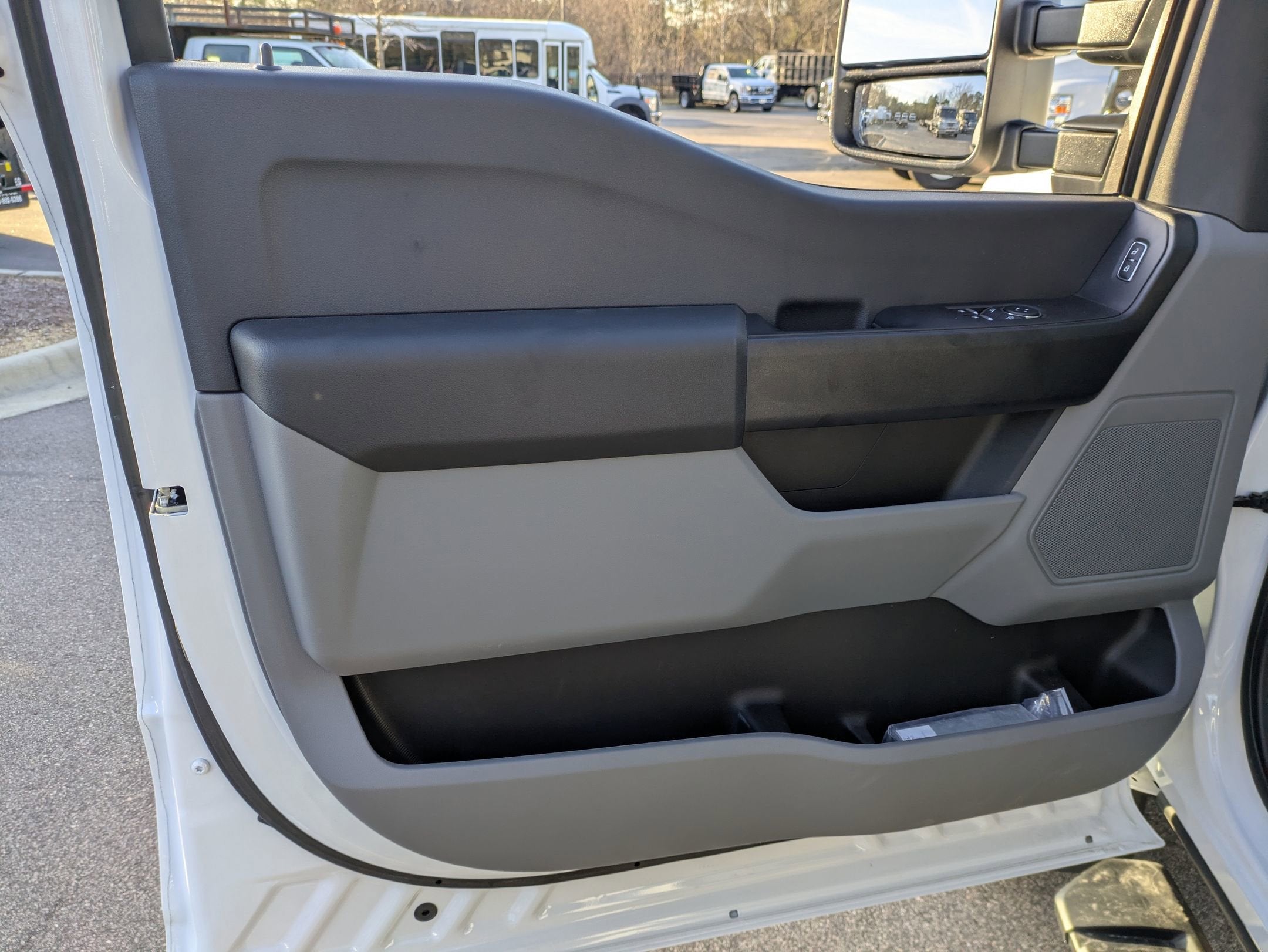 2026 Ford Super Duty F-550 DRW XL