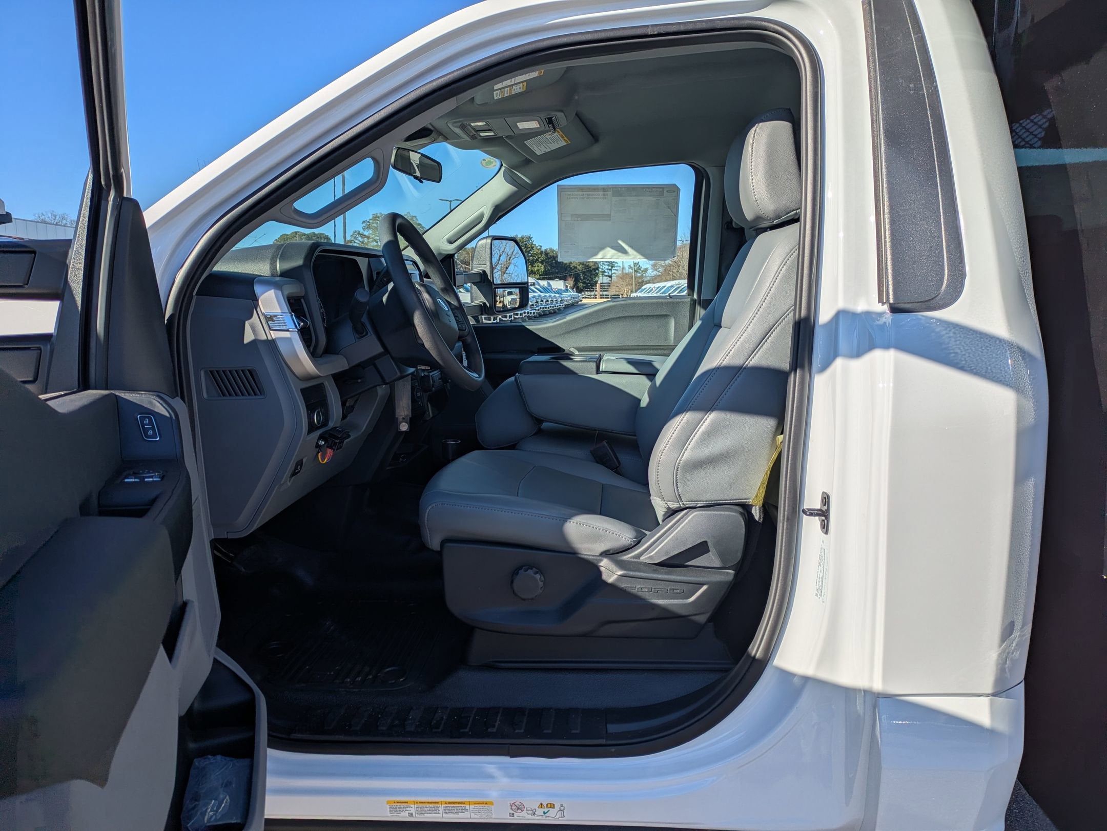 2026 Ford Super Duty F-550 DRW XL