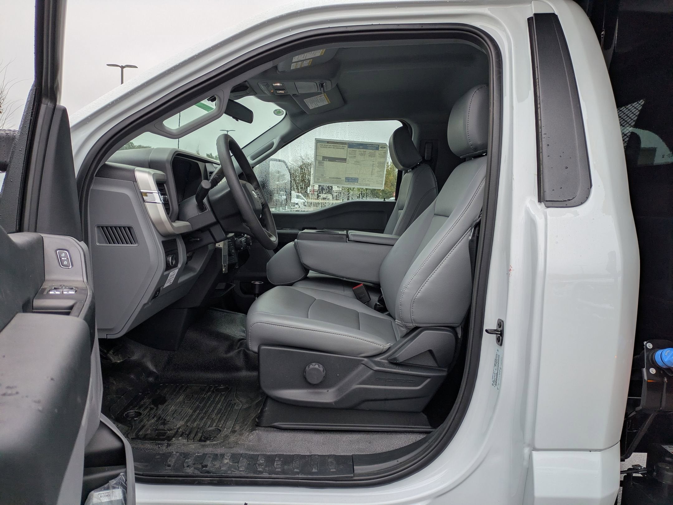 2026 Ford Super Duty F-550 DRW XL