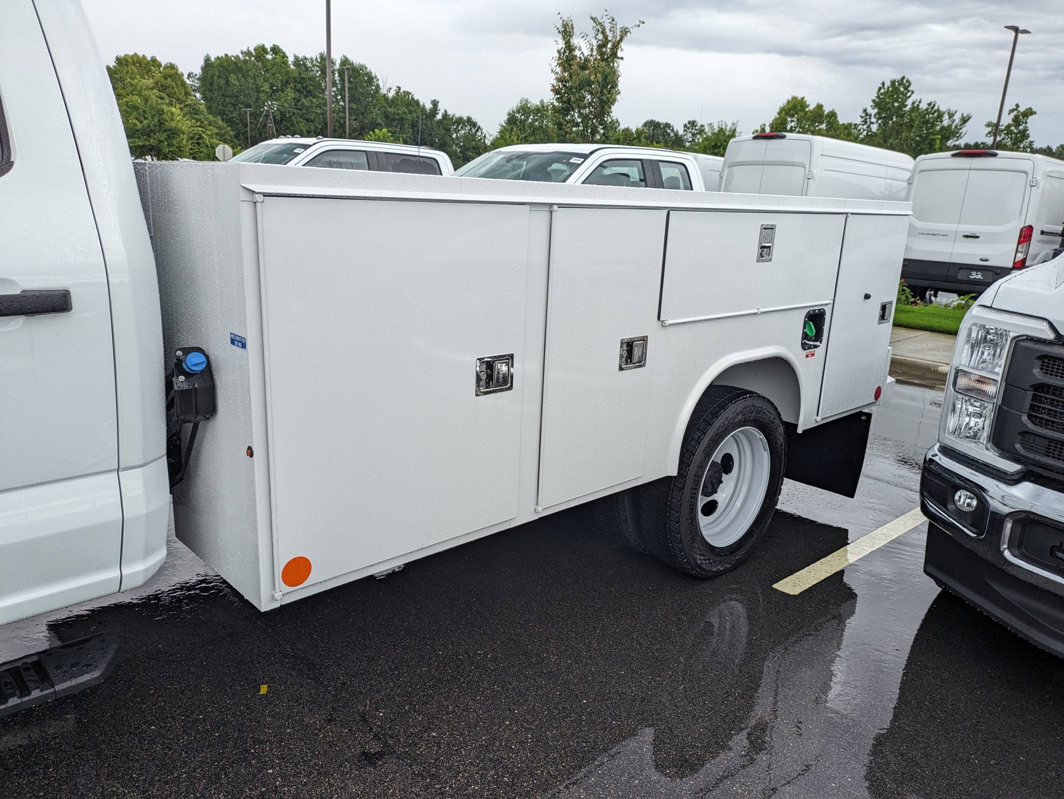 2025 Ford Super Duty F-550 DRW XL