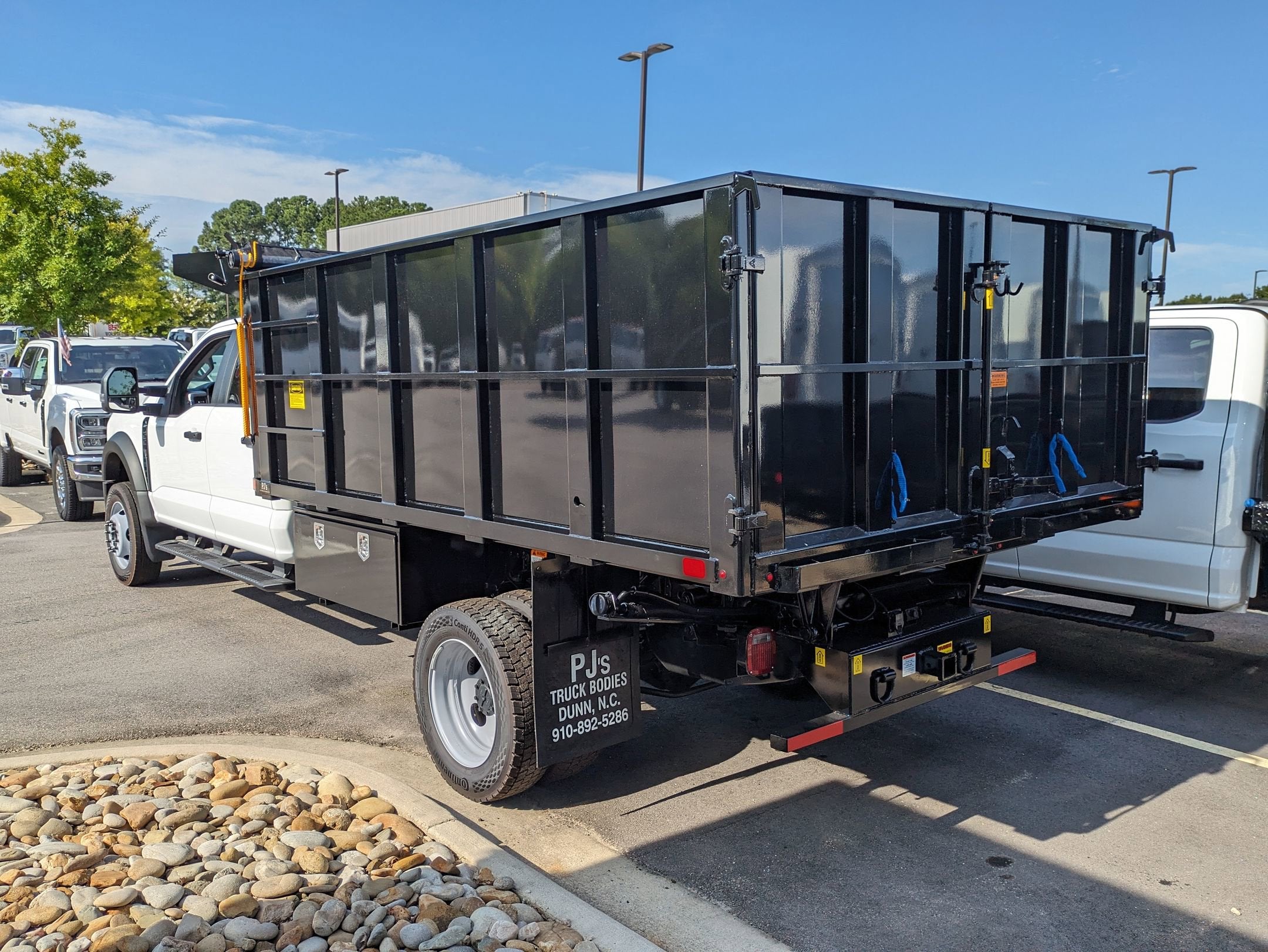 2025 Ford Super Duty F-550 DRW XL