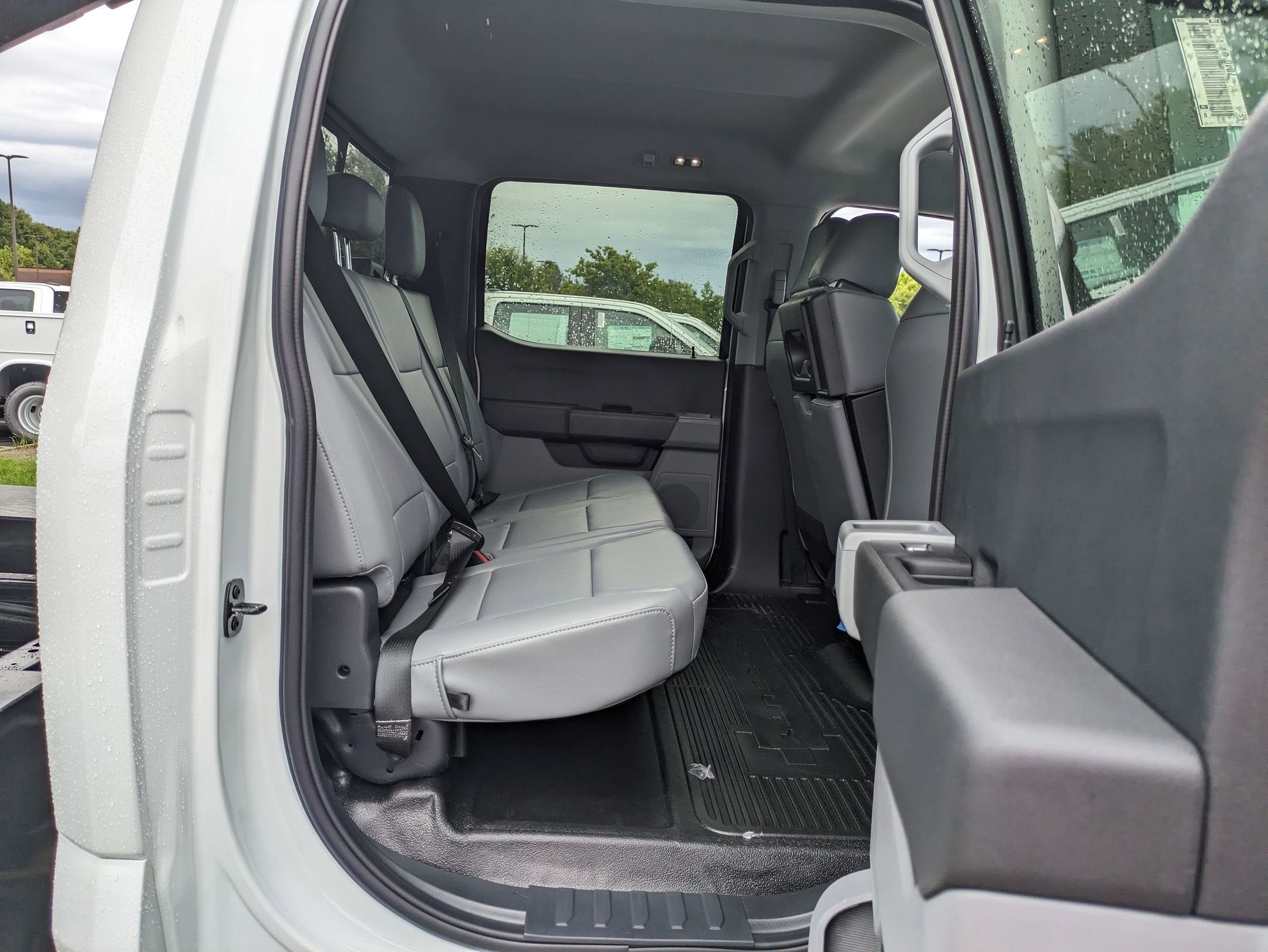 2025 Ford Super Duty F-550 DRW XL