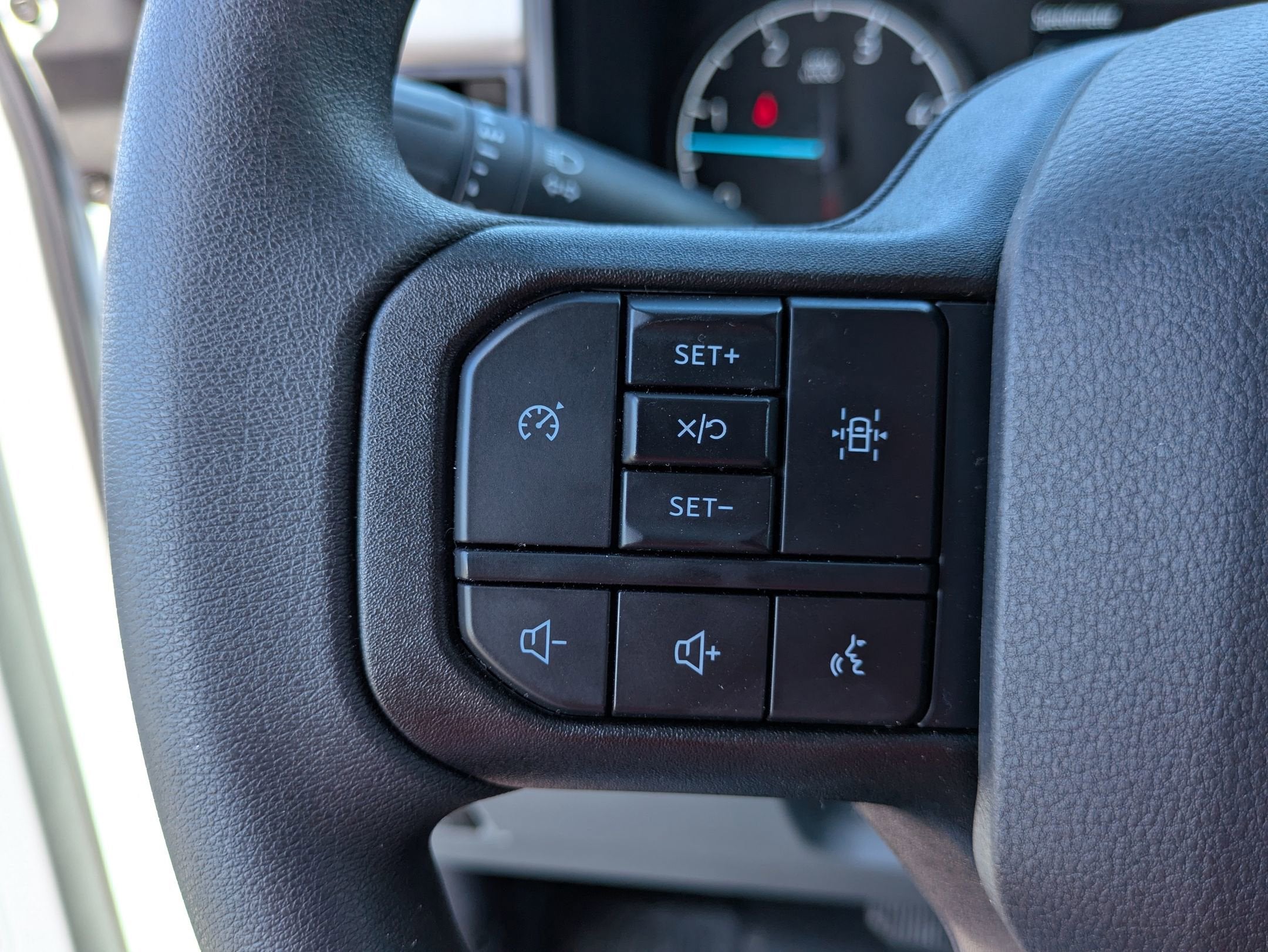 2025 Ford Super Duty F-550 DRW XL