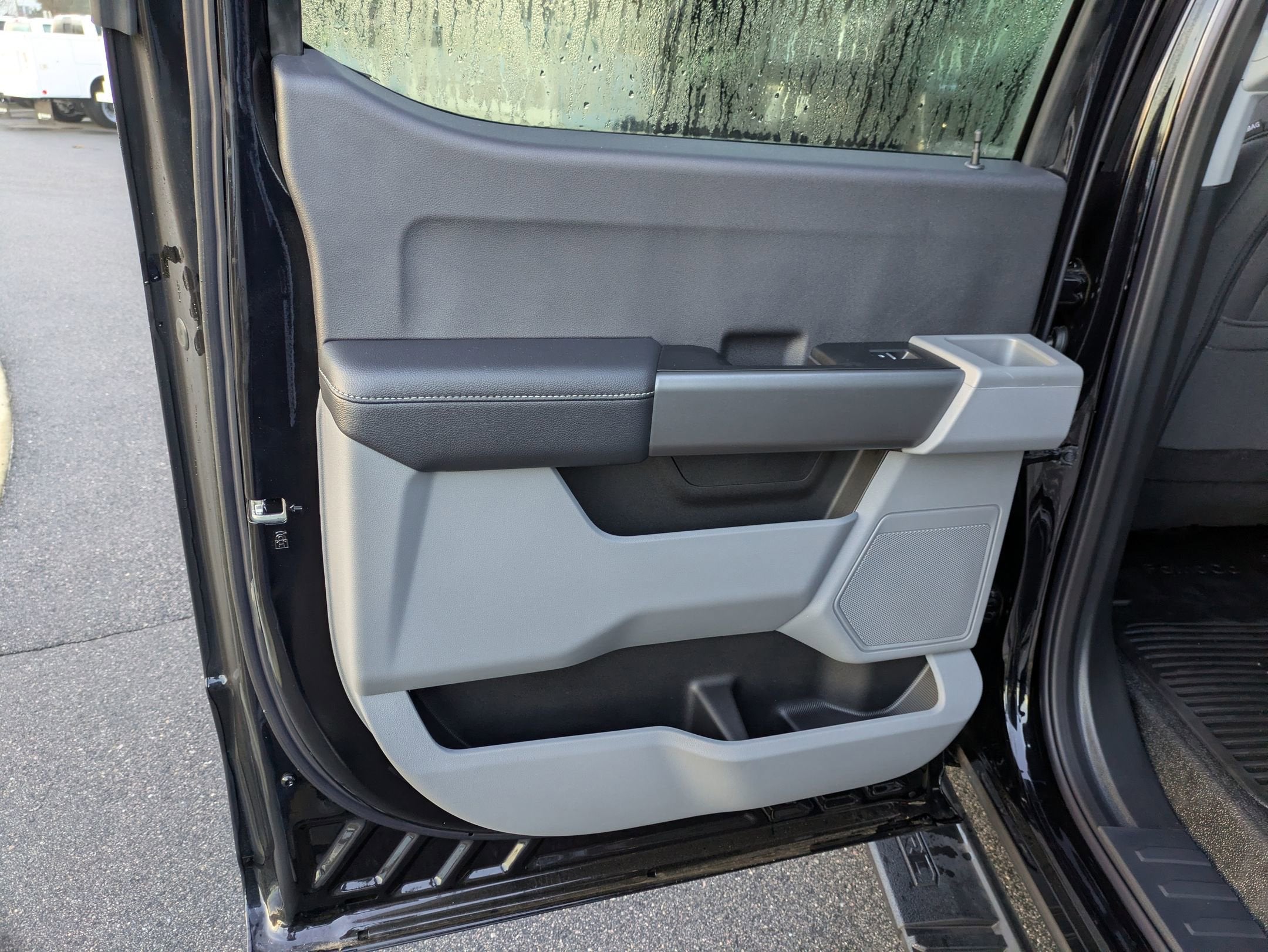 2025 Ford Super Duty F-550 DRW XL