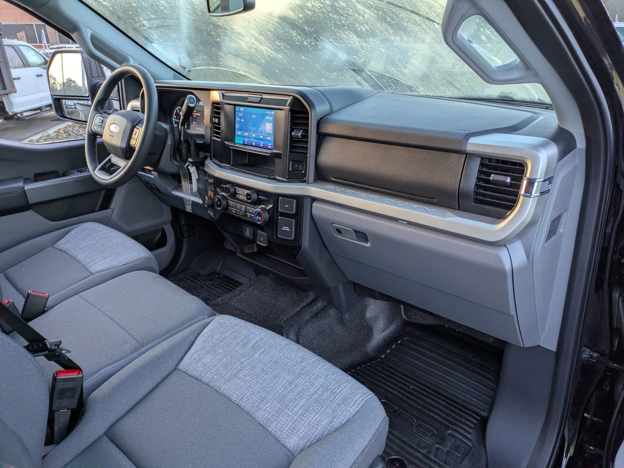 2025 Ford Super Duty F-550 DRW XL