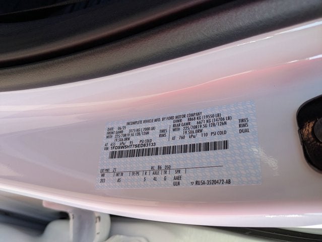 2025 Ford Super Duty F-550 DRW XL