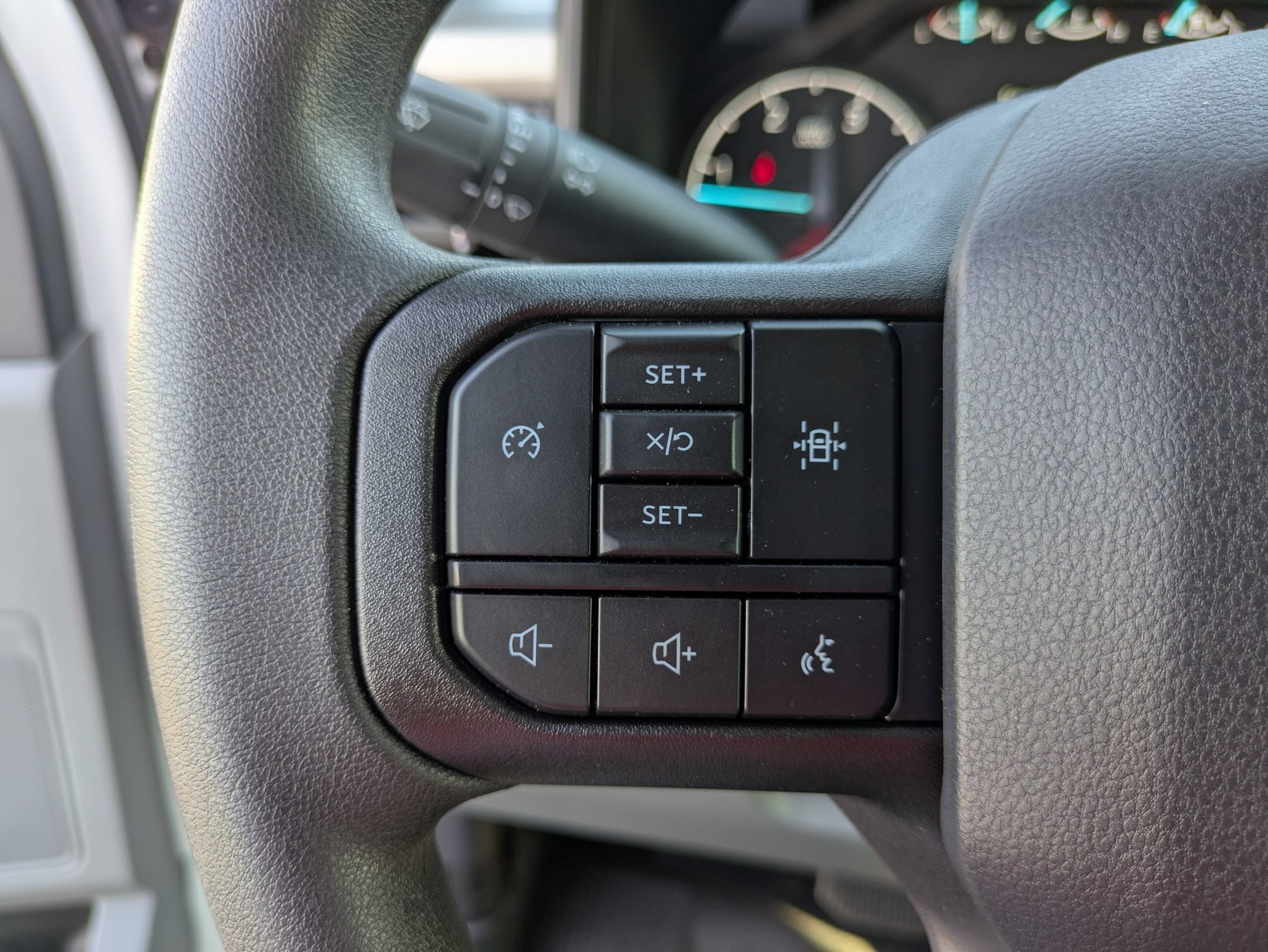 2027 Ford Super Duty F-550 DRW XL
