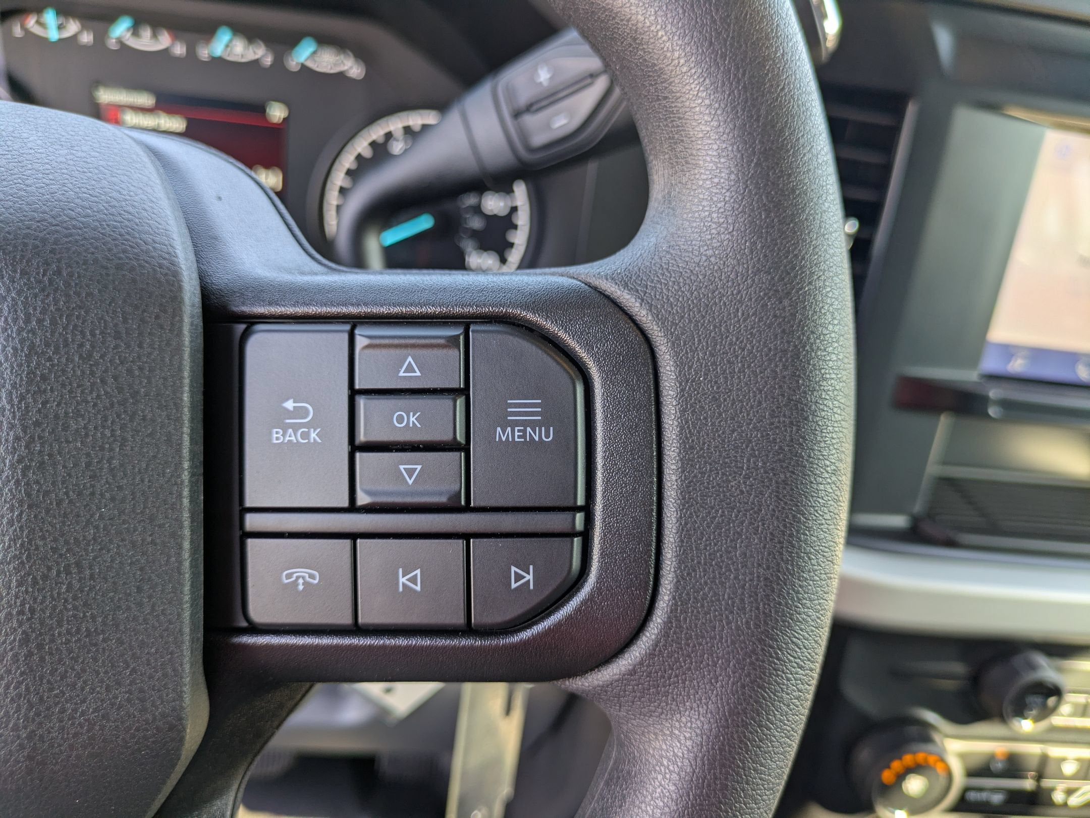 2027 Ford Super Duty F-550 DRW XL