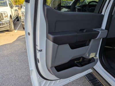 2027 Ford Super Duty F-550 DRW XL
