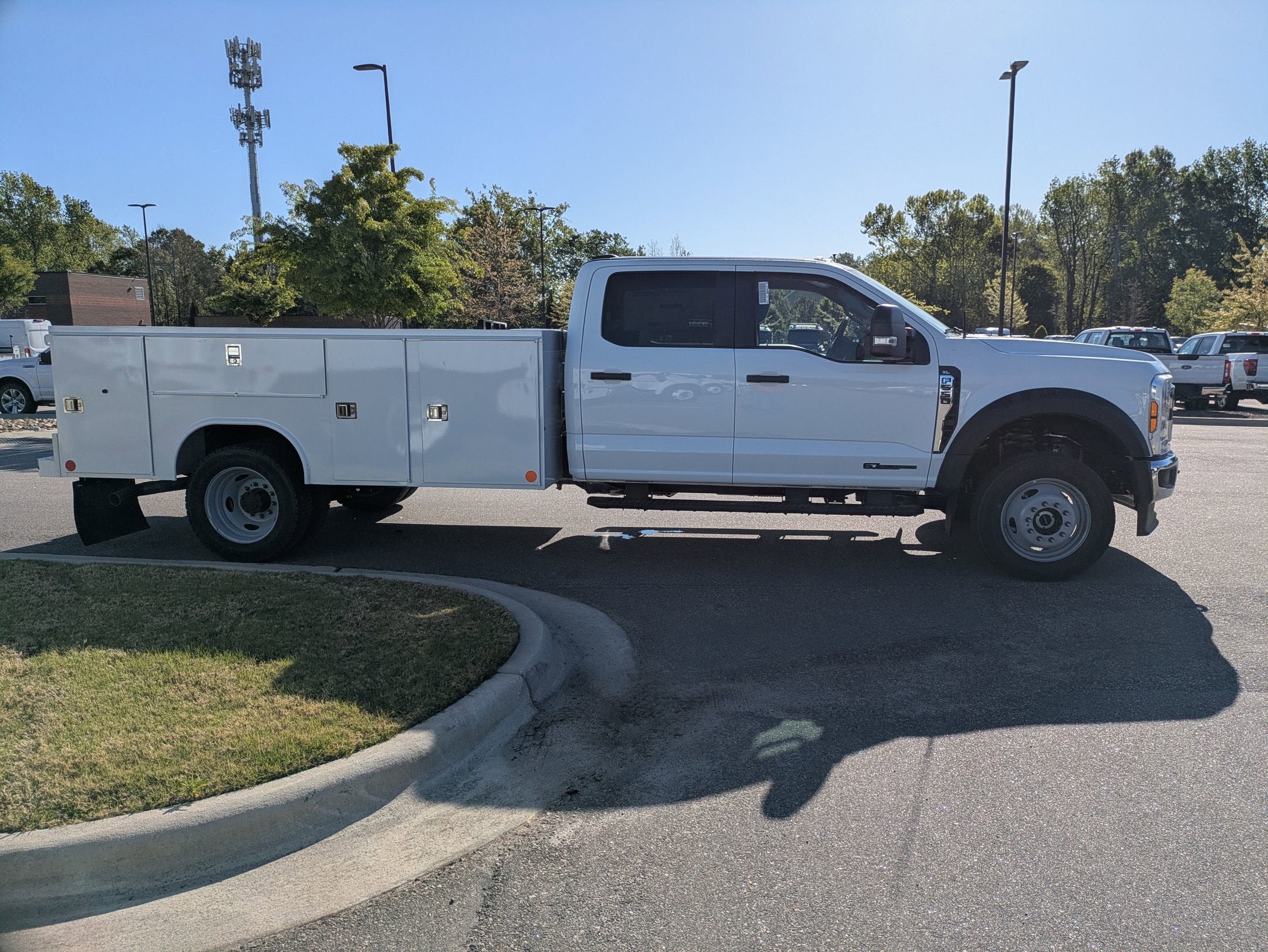 2026 Ford Super Duty F-550 DRW XL