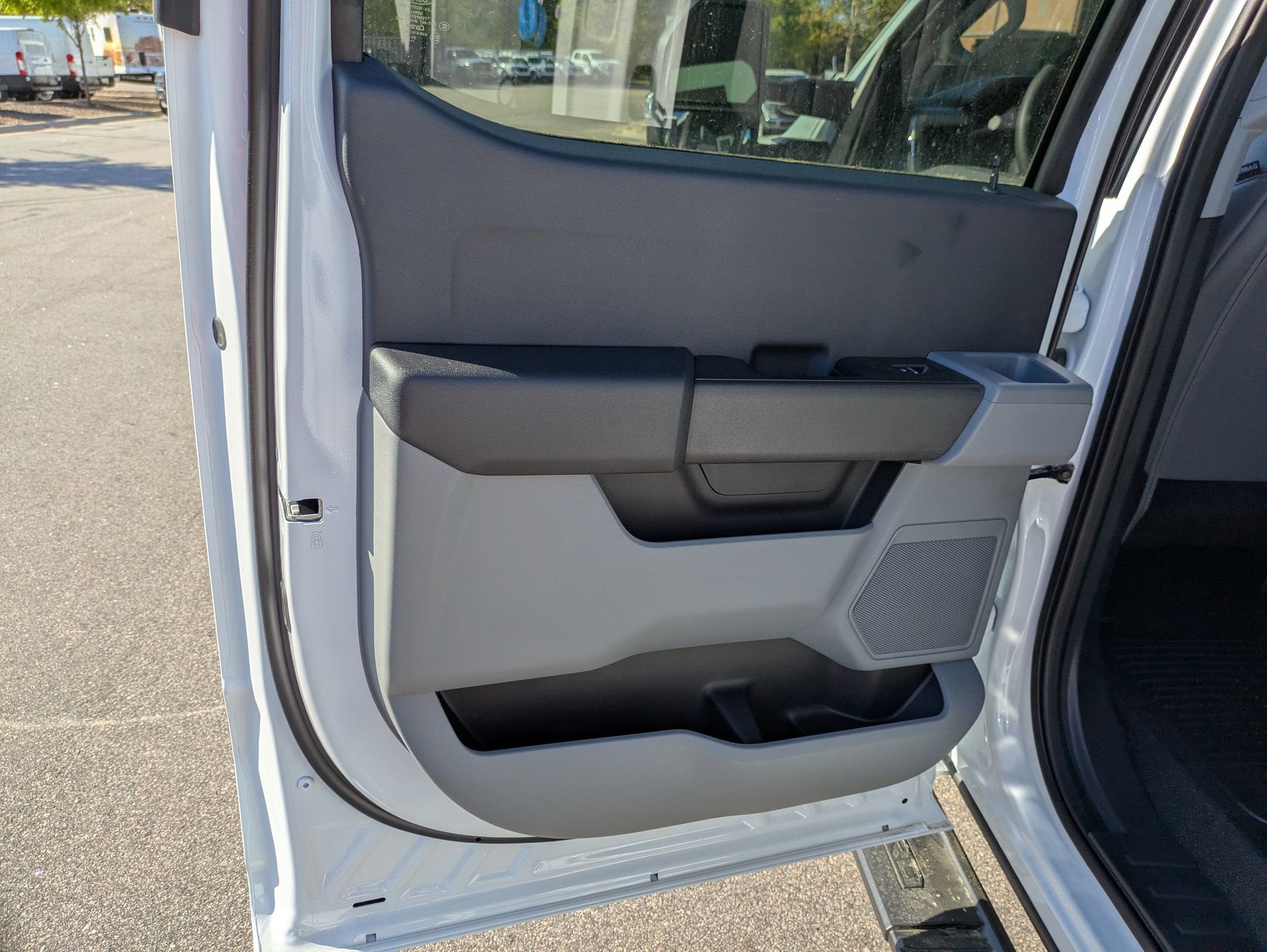 2026 Ford Super Duty F-550 DRW XL