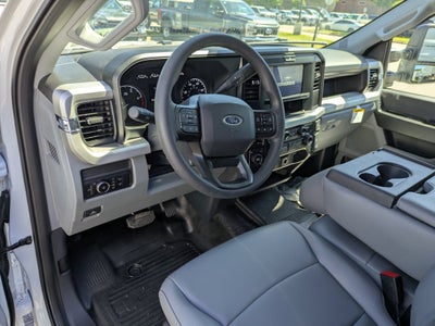 2026 Ford Super Duty F-550 DRW XL