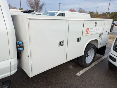 2026 Ford Super Duty F-550 DRW XL