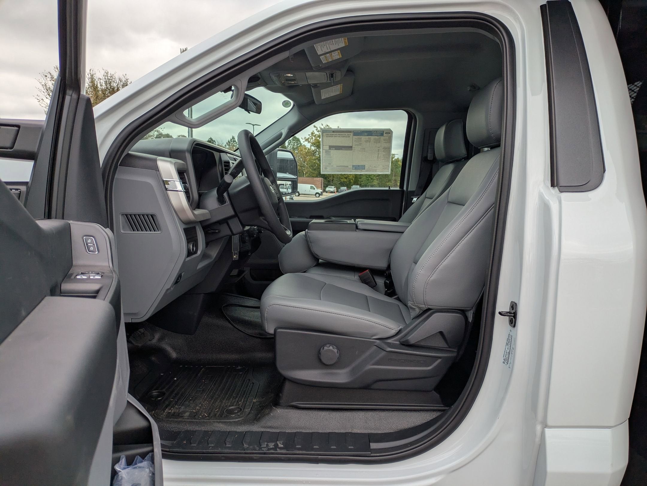 2026 Ford Super Duty F-450 DRW XL