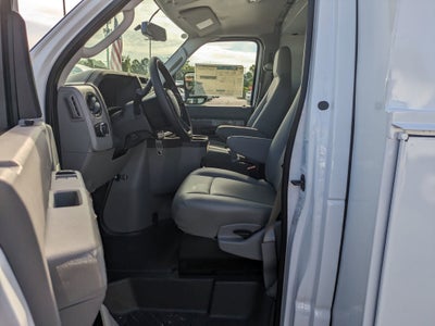 2026 Ford E-Series Cutaway Base