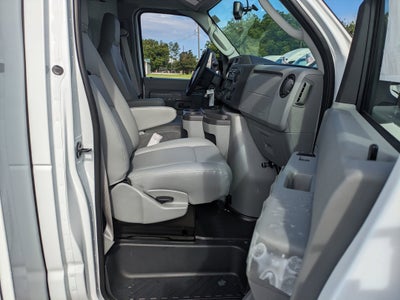 2026 Ford E-Series Cutaway Base