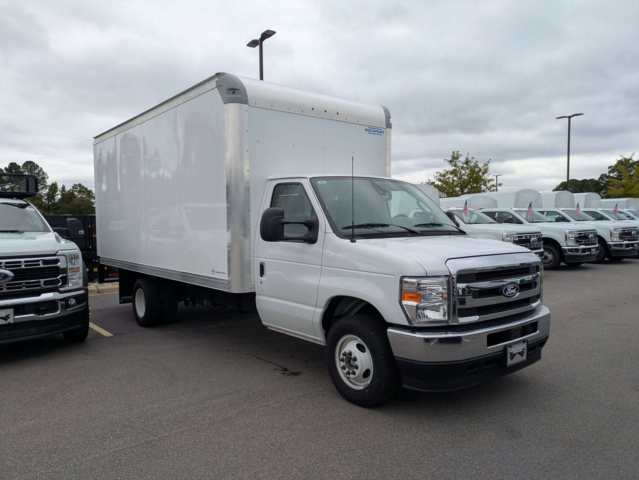 2026 Ford E-Series Cutaway E-350 DRW 176" WB