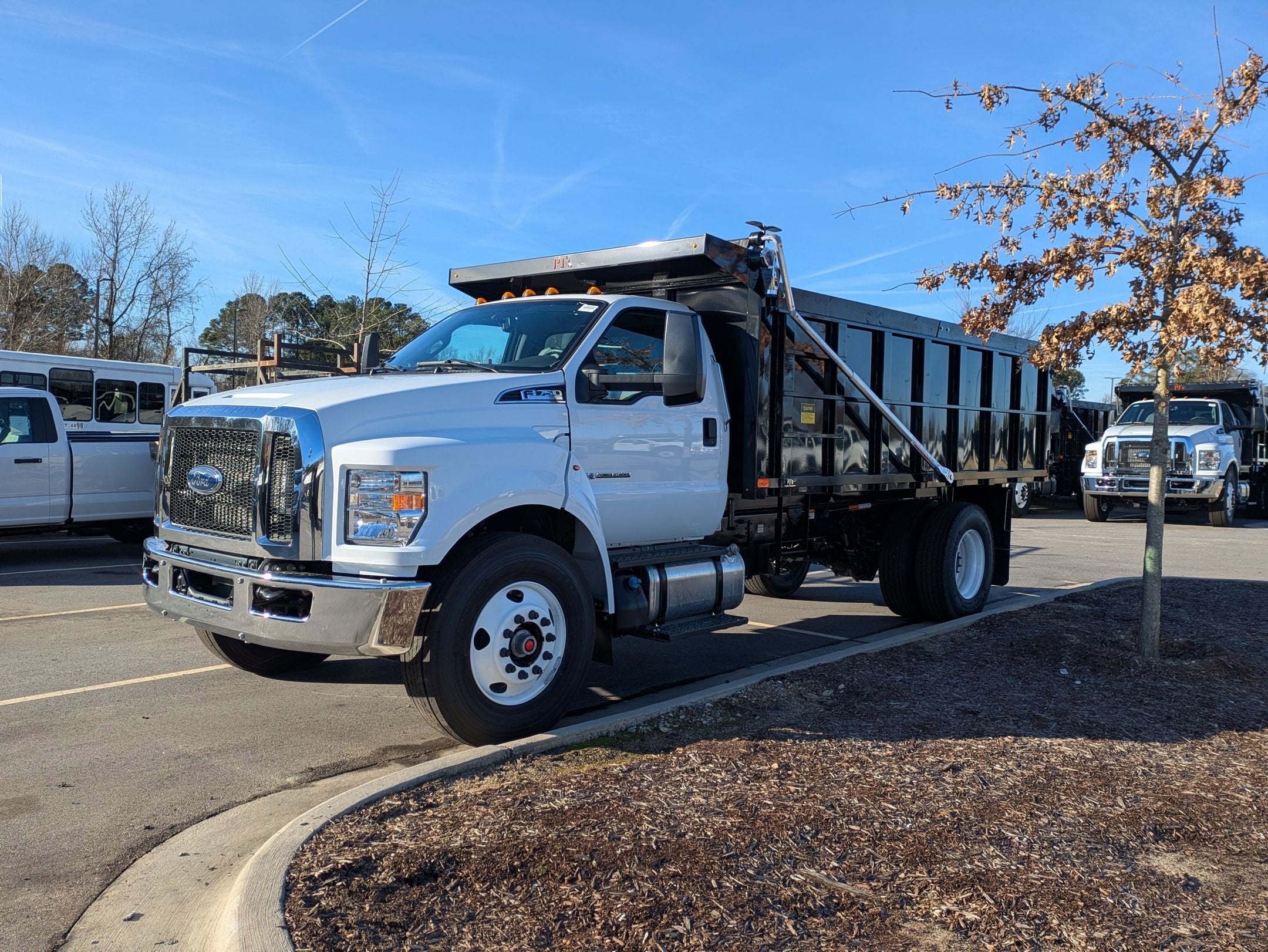 2026 Ford F-750SD Base