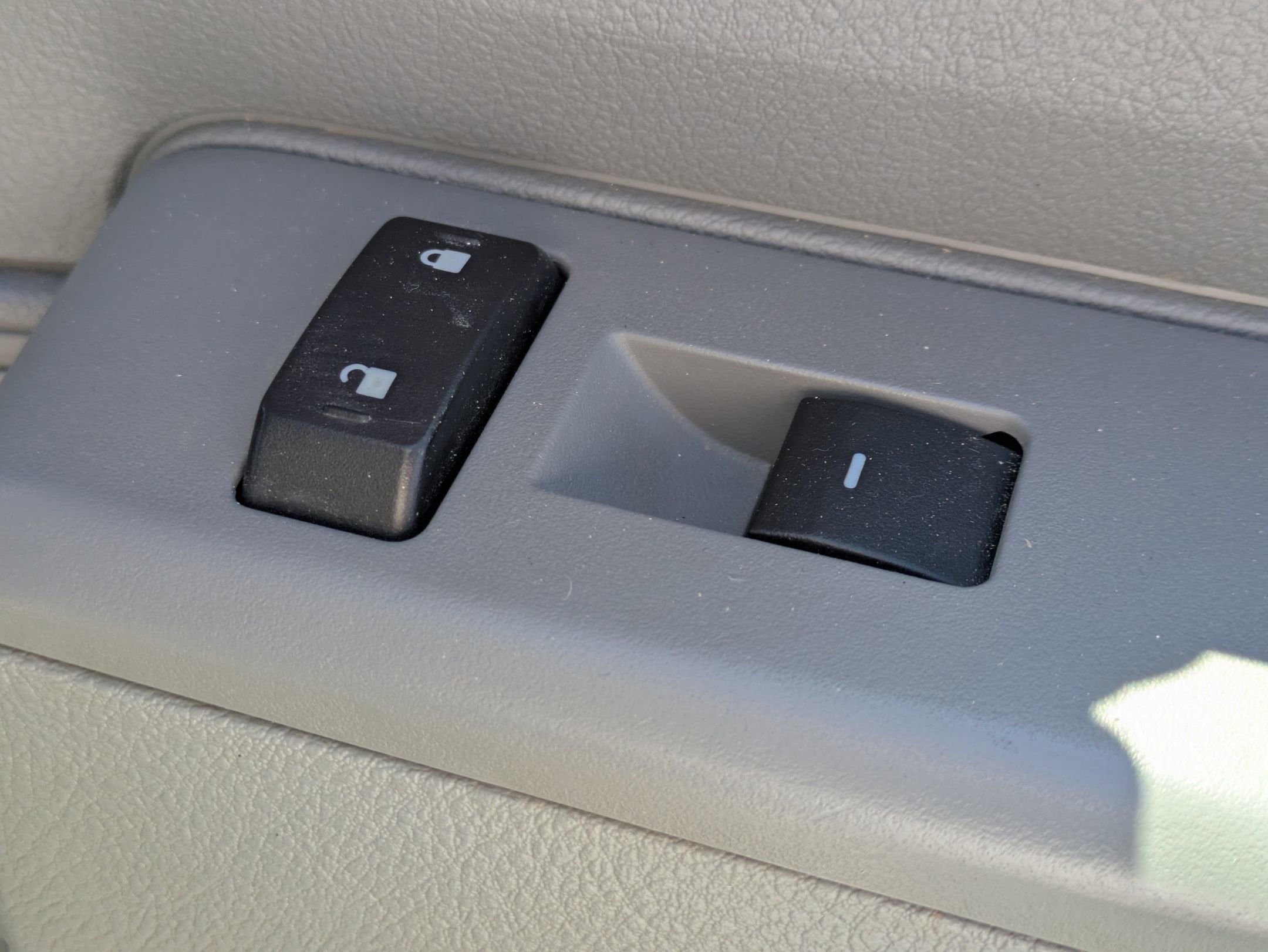 2024 Ford E-Series Cutaway Base