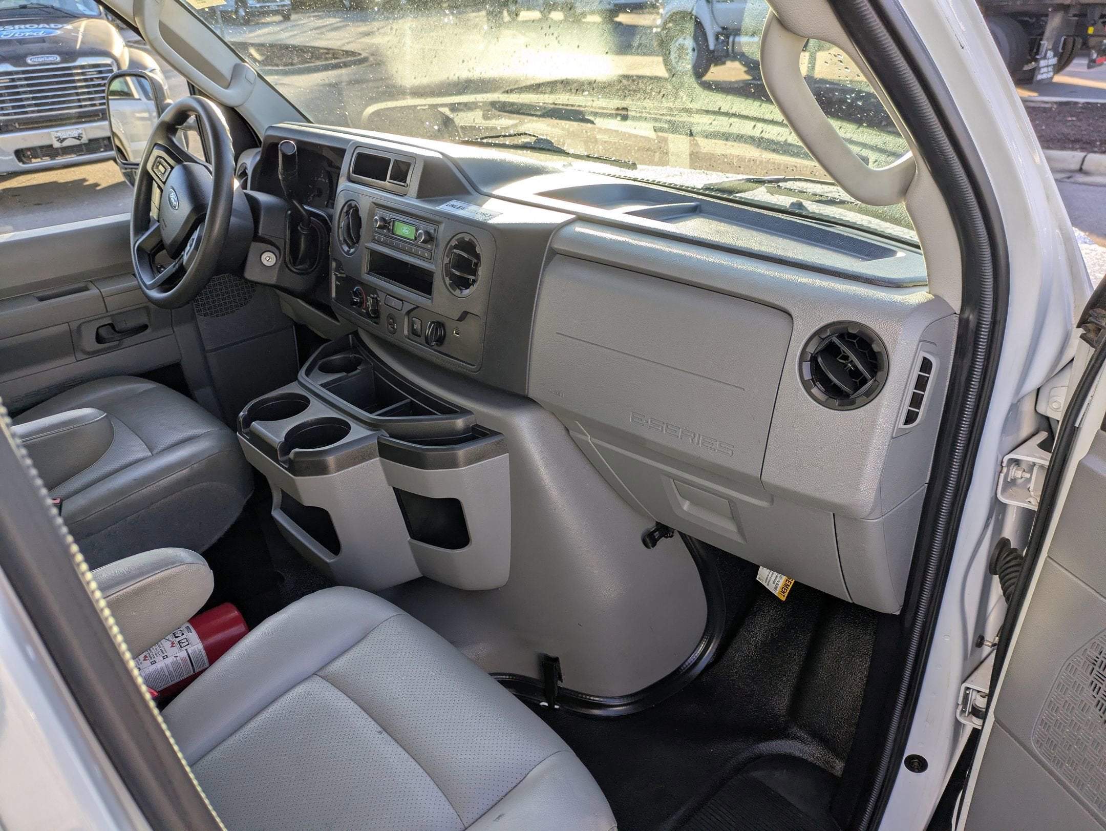 2024 Ford E-Series Cutaway Base