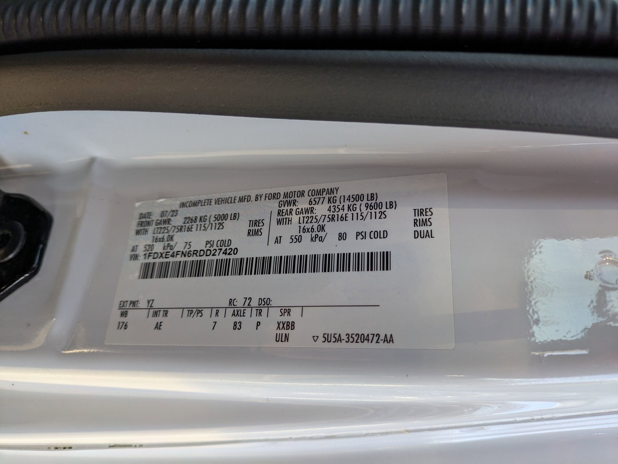 2024 Ford E-Series Cutaway Base