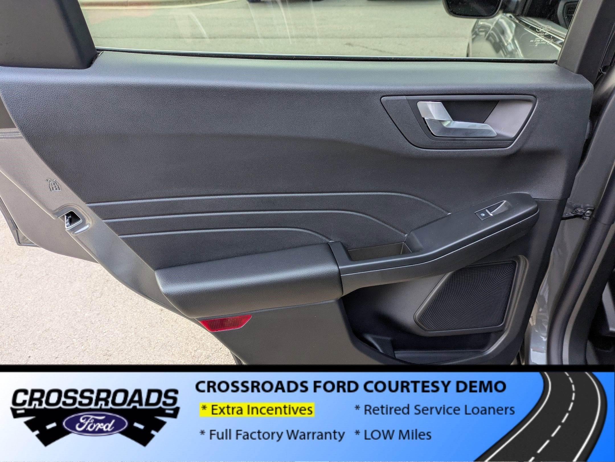 2025 Ford Escape Platinum - Crossroads Courtesy Demo