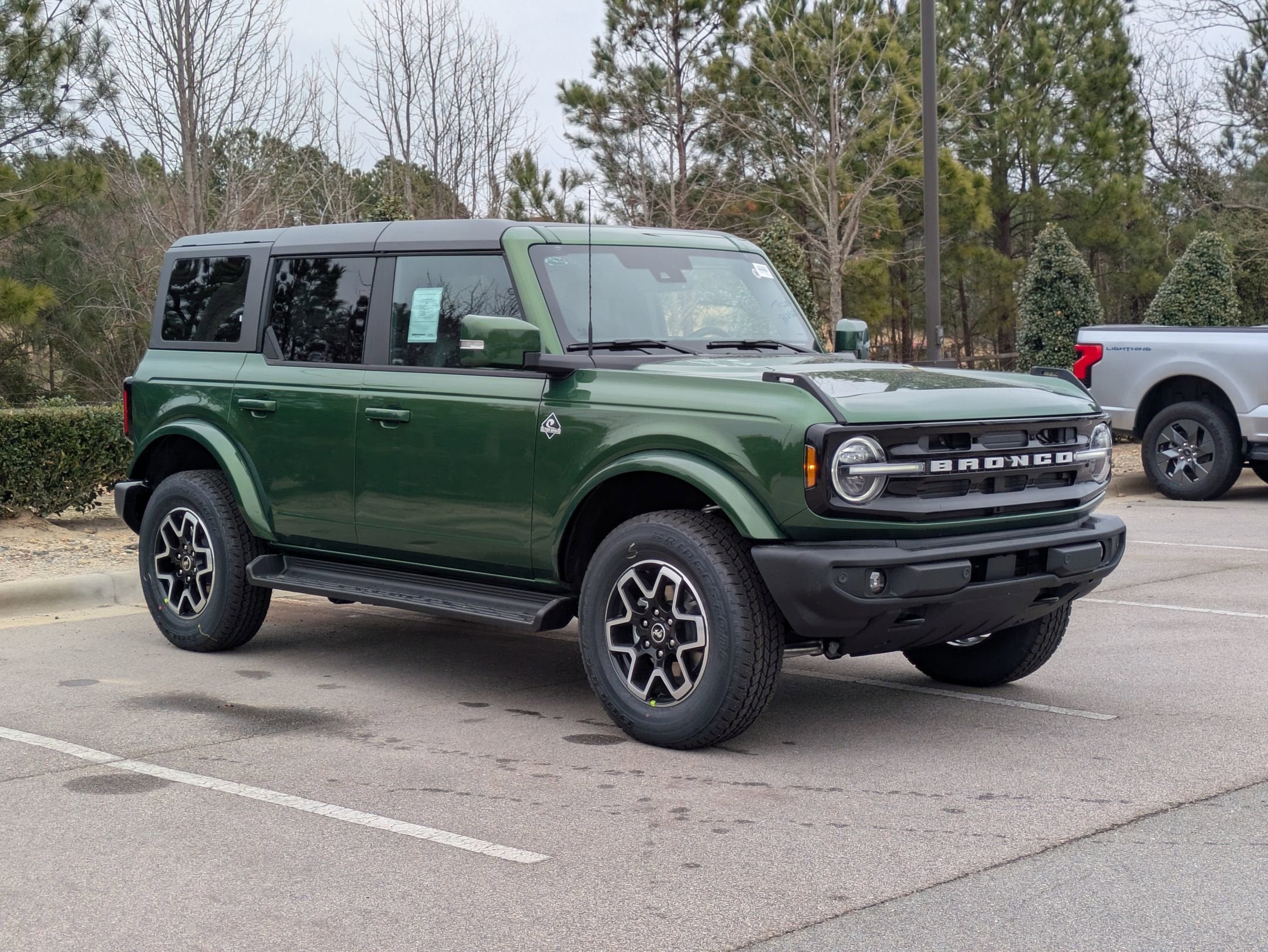 2025 Ford Bronco Outer Banks