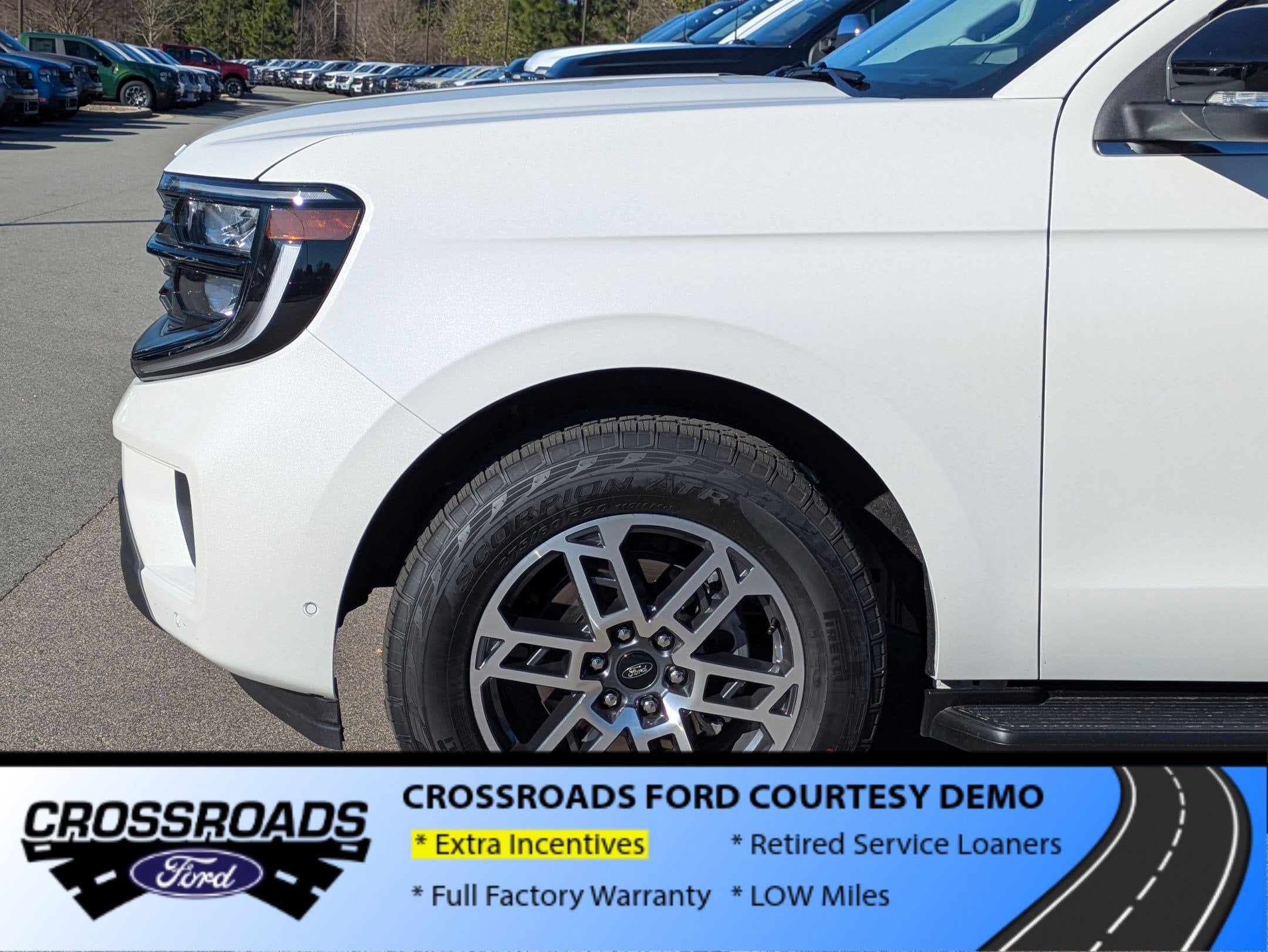 2025 Ford Expedition Max Active - Crossroads Courtesy Demo